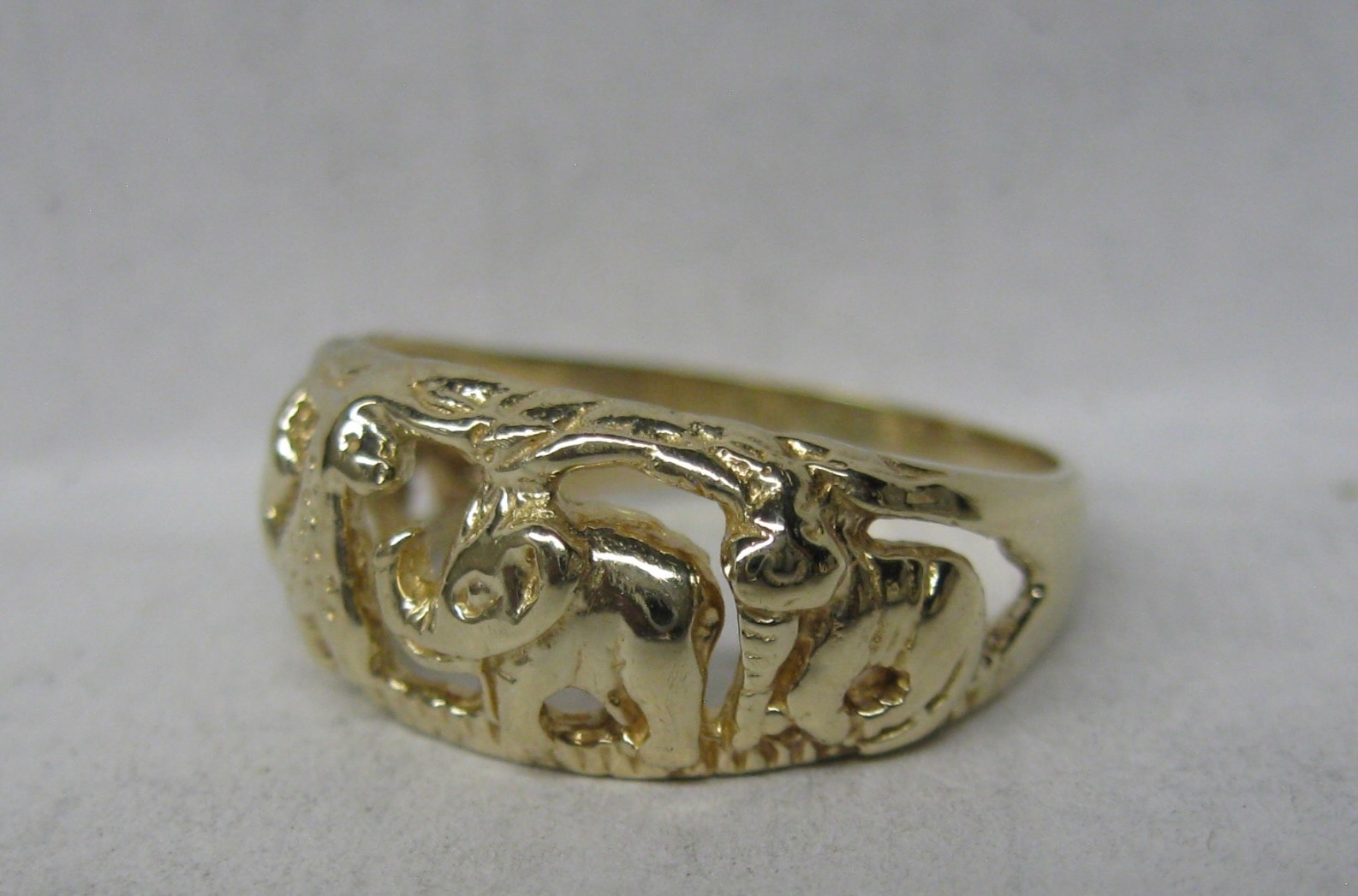 10K SOLID GOLD NOAHS ARK 9.5mm RING 4.3 GRAMS SIZE 9.75