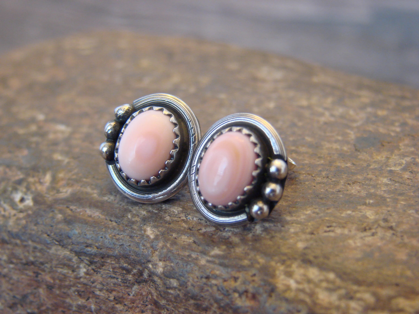 Native American Sterling Silver & Pink Conch Shell Post Earrings by Largo
