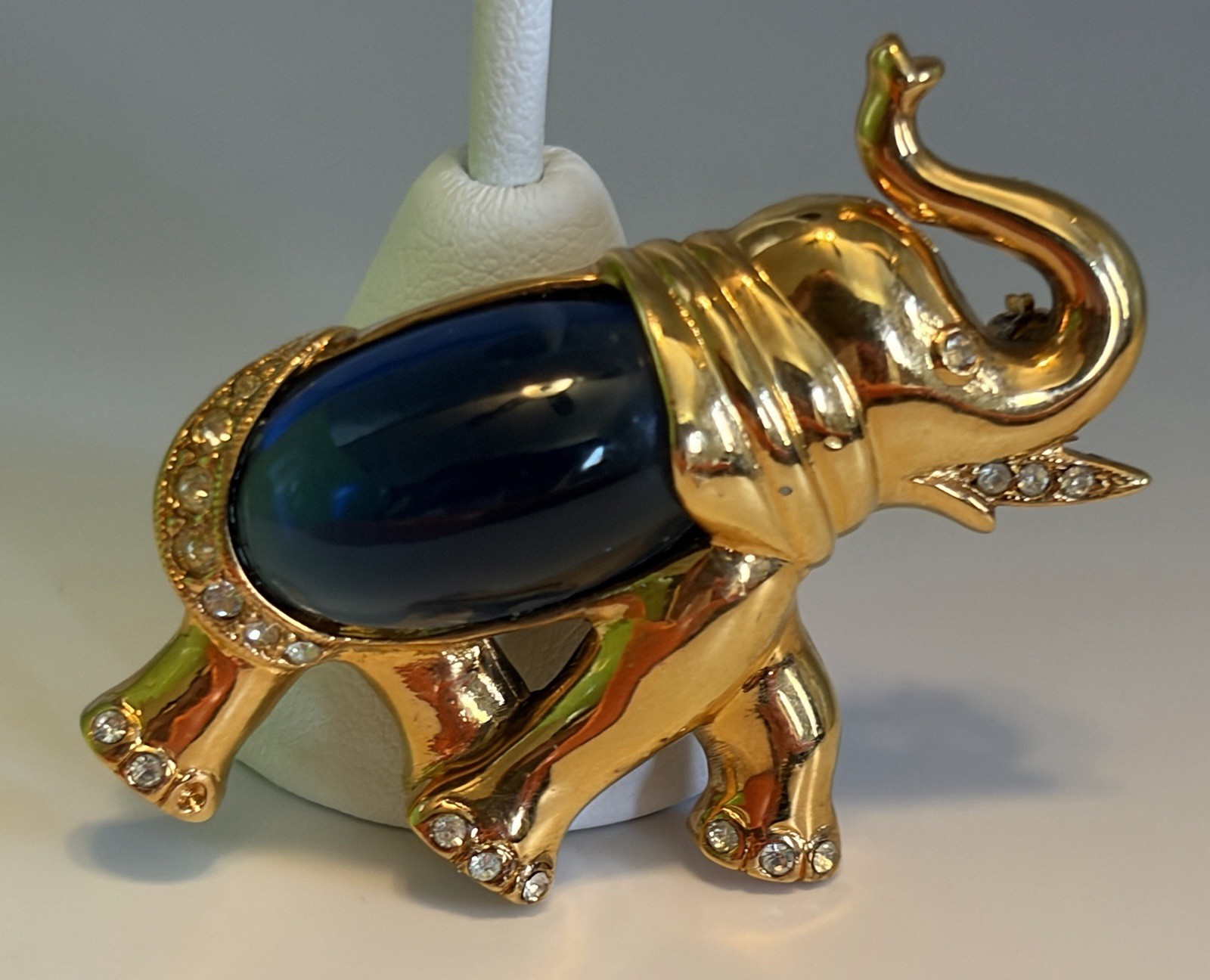 Signed Boucher Elephant Jelly Belly Brooch Blue W Clear Rhinestones Figural RARE