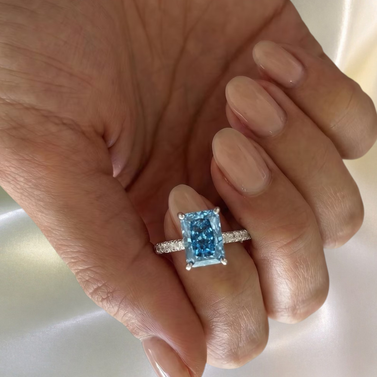 950 Platinum IGI Lab Grown Diamond Ring Fancy Intense Blue 3.50 Ct Radiant Cut