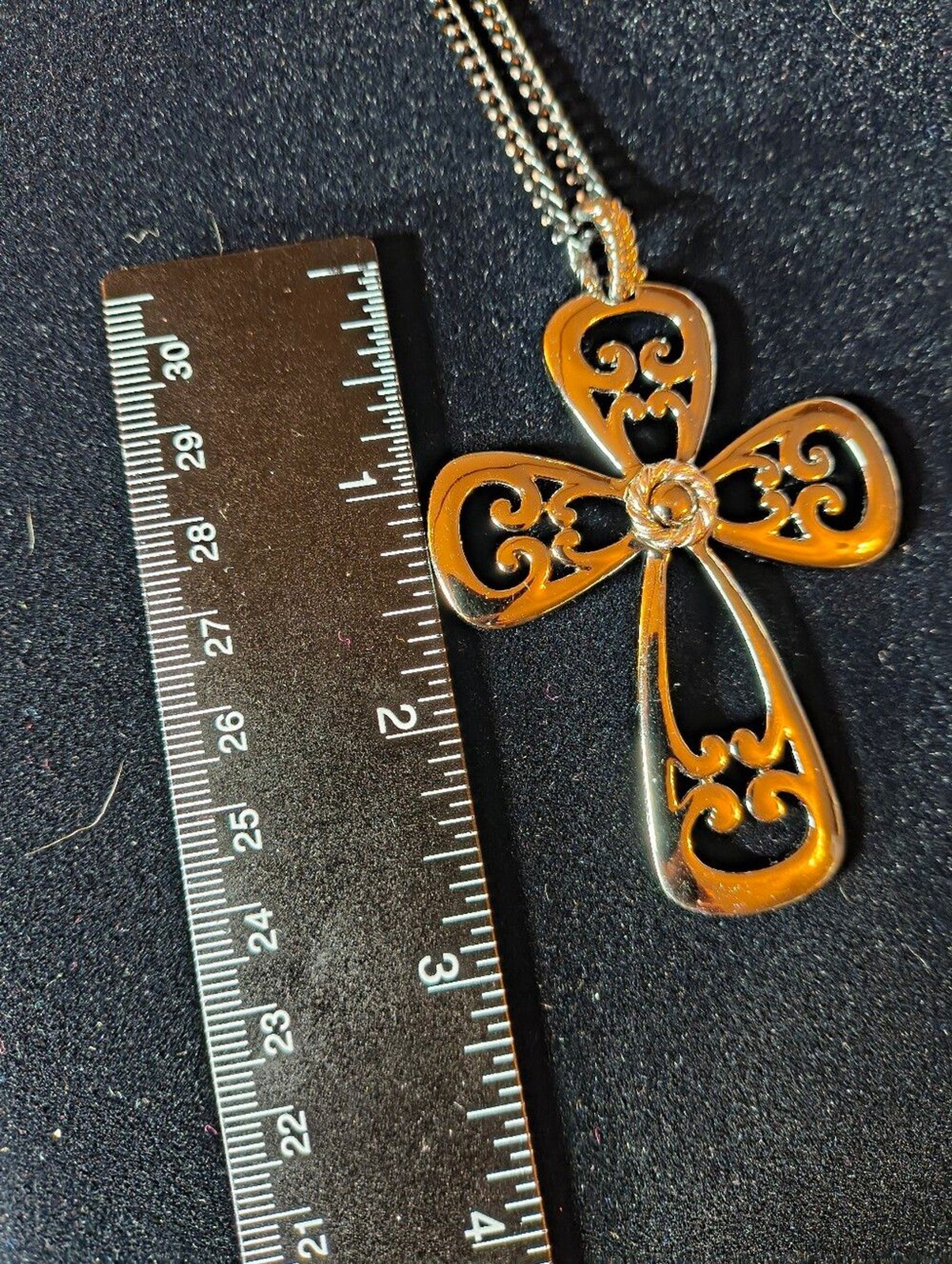 Sarah Coventry Silver Tone Filigree Cross Necklace 24 In. Chain Faith Christian