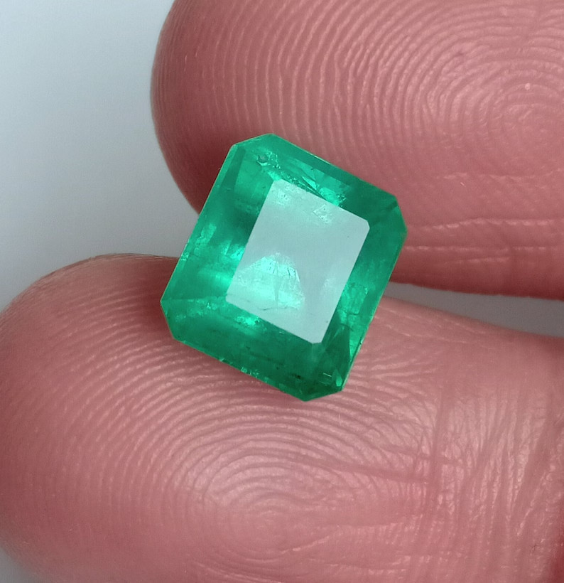 Certified Zambian Emerald Octagon 3.67 Ct Earth Mine Loose Gemstone For Ring