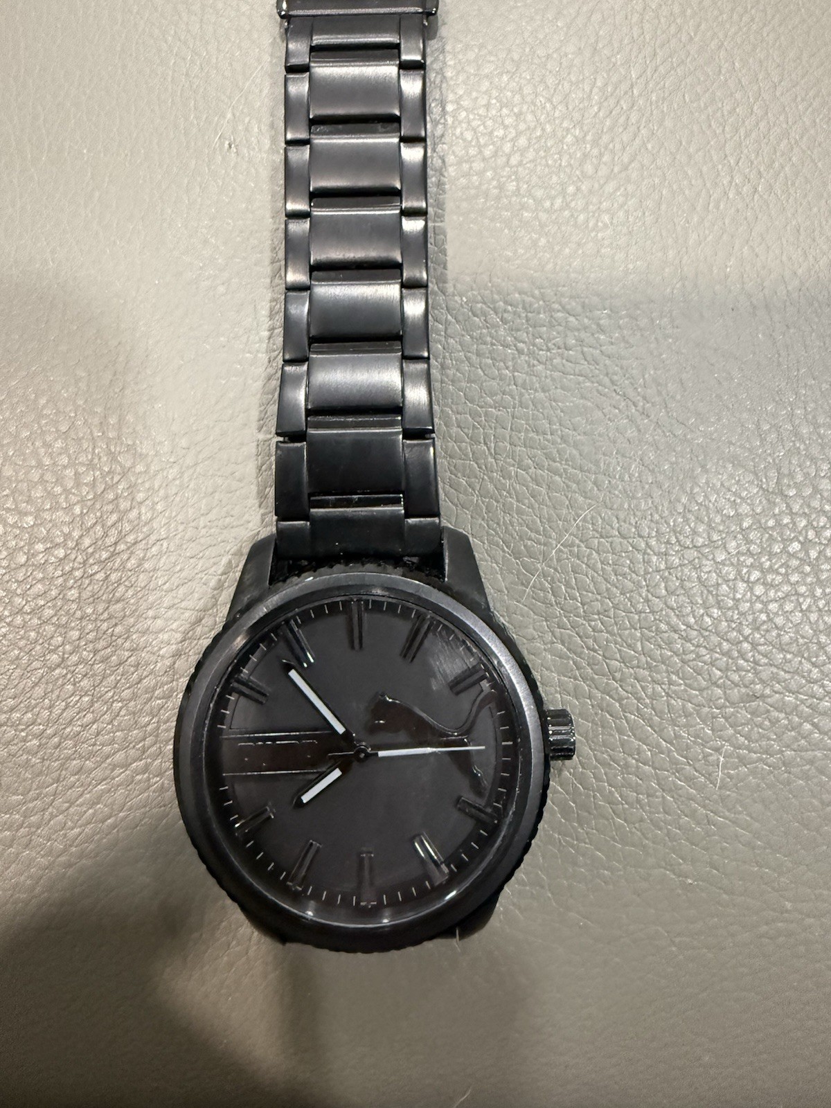 PUMA Analog Wristwatch Black Dial Black Metal Bracelet Round Stick Index 12Hr