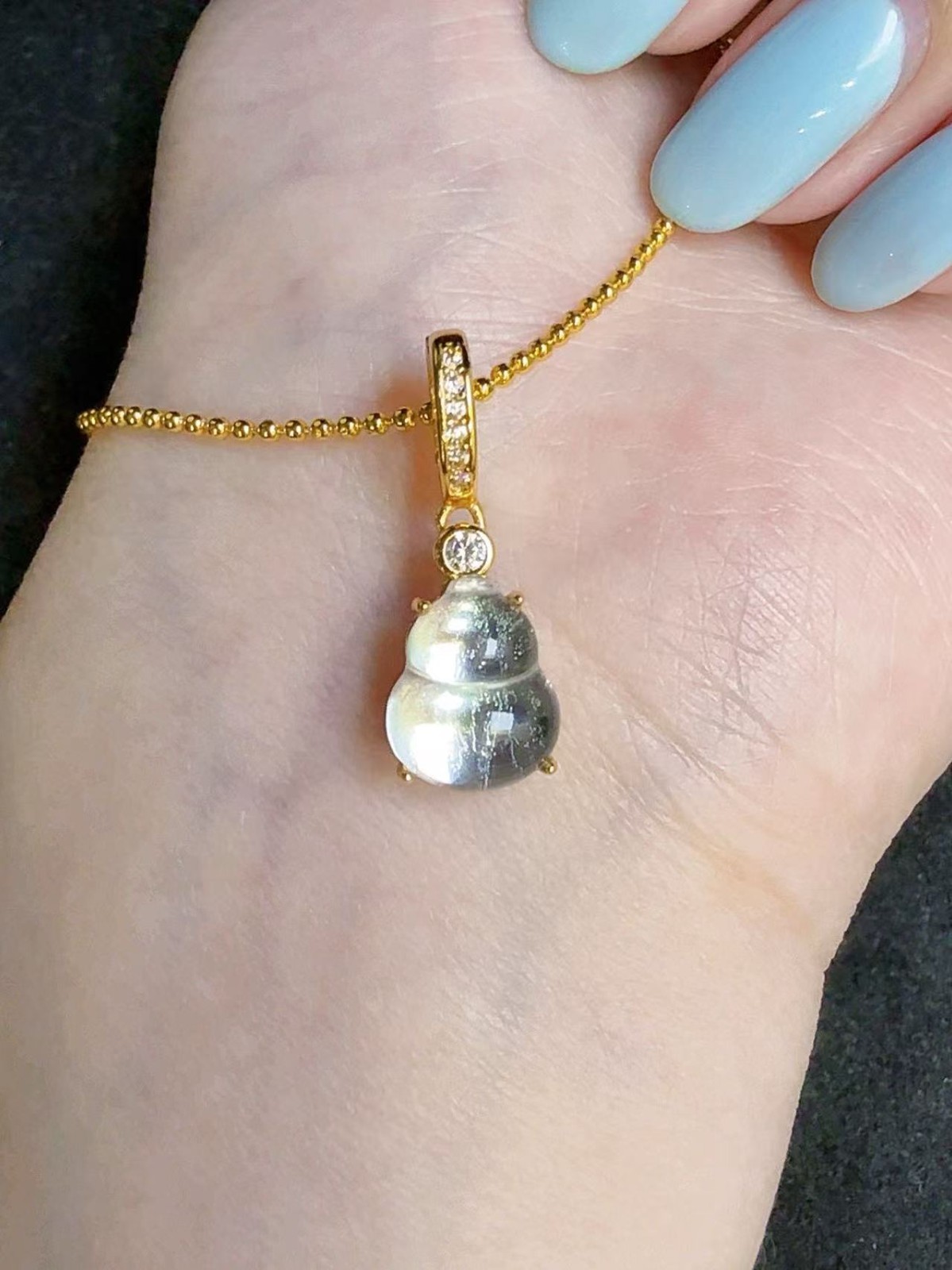Natural white quartz crystal gourd pendant