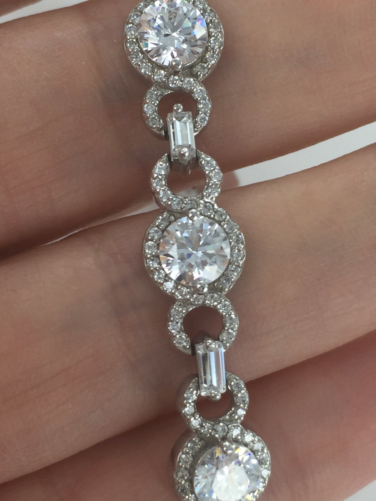 Gorgeous 8.5 CTW Round & Baguette Clear CZ Halo Style Pave Link 925 Silver 7″
