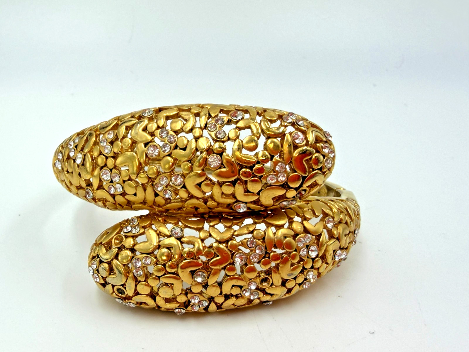 Vintage Bracelet Bypass Chunky Goldtone Hinged Chunky 6.5 in 90s Glamour Look
