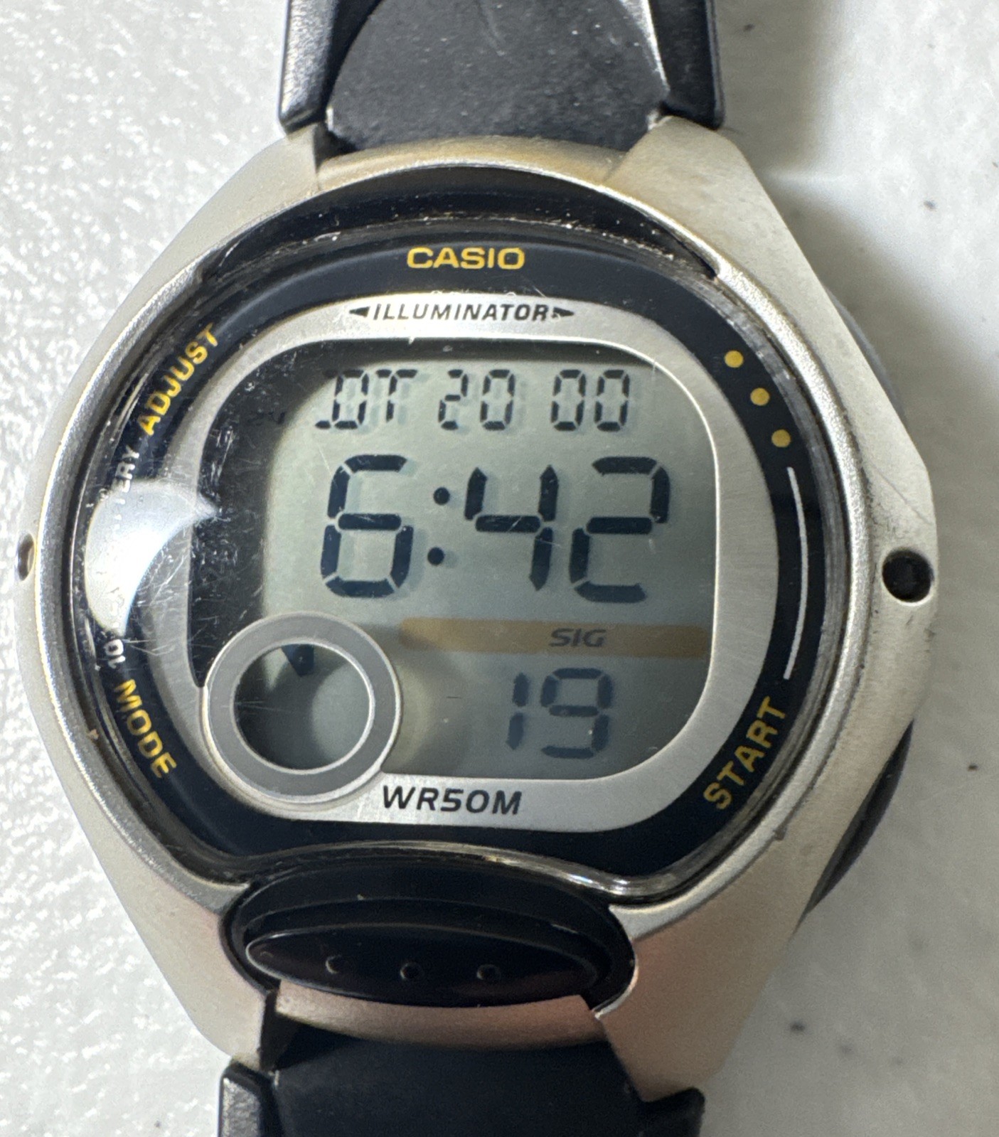 Casio LW-200 Digital Watch See Description Needs Band