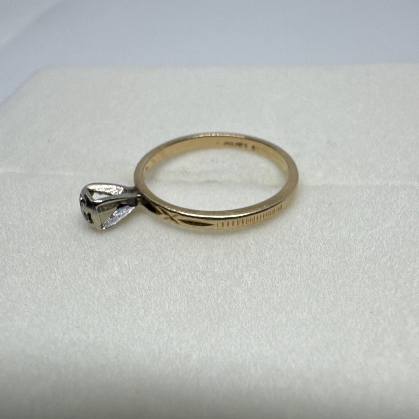 14k Yellow & White Gold Small Diamond Solitaire Ring Size 3.75 Vintage High Set