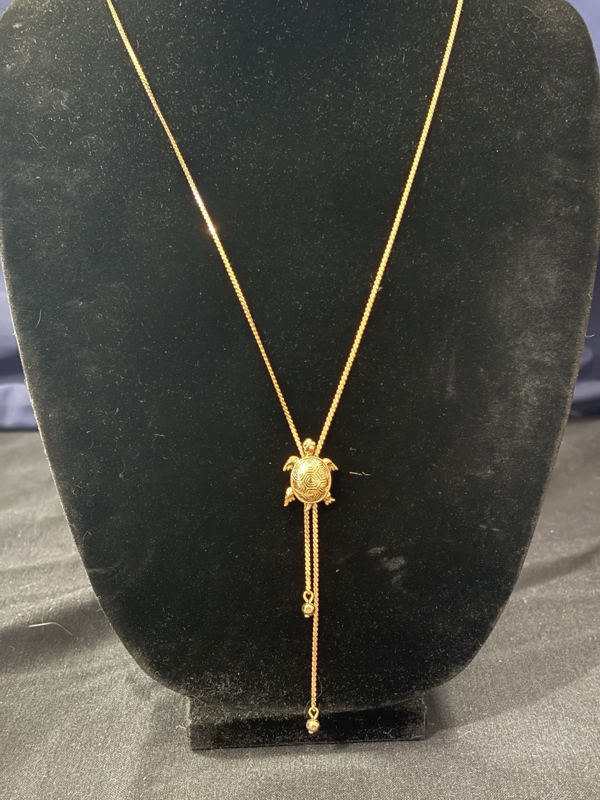 Avon Gold Tone Turtle Charm Slider Lariat Necklace Rope Chain Adjustable Signed