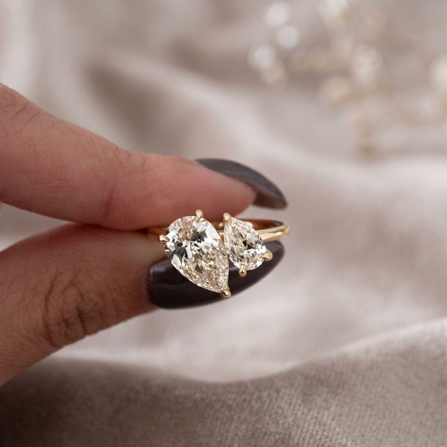 2.50Ct Pear-Cut VS1 Lab Grown Diamond Wedding Engagement Ring 14k Yellow Gold