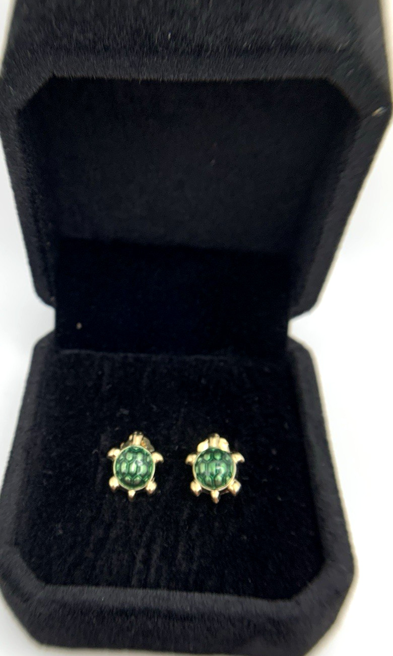 14k Gold TURTLE(Green) Stud Earrings,11mm x 8.5, 0.65g,FREEgfBx($5valu