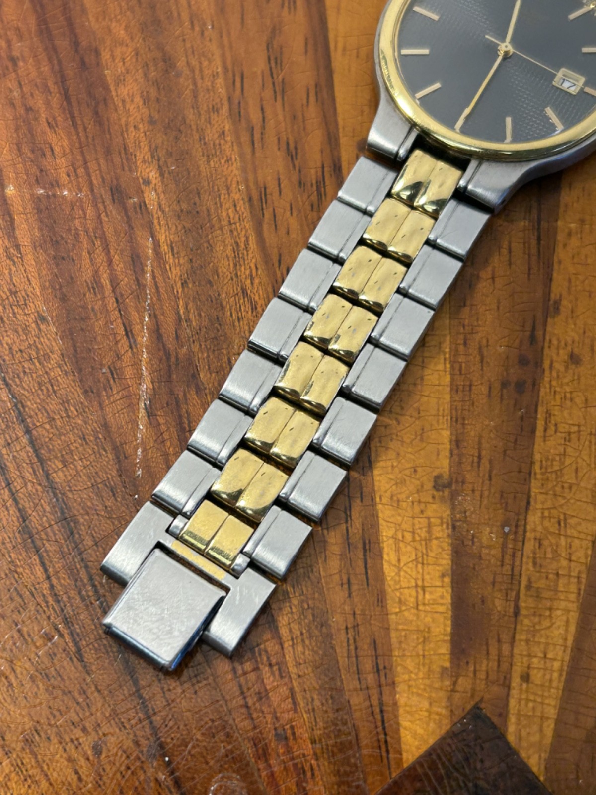 Vintage Pulsar Watch Men Gold Silver Tone Date V722-X103 Quartz 33mm New Battery