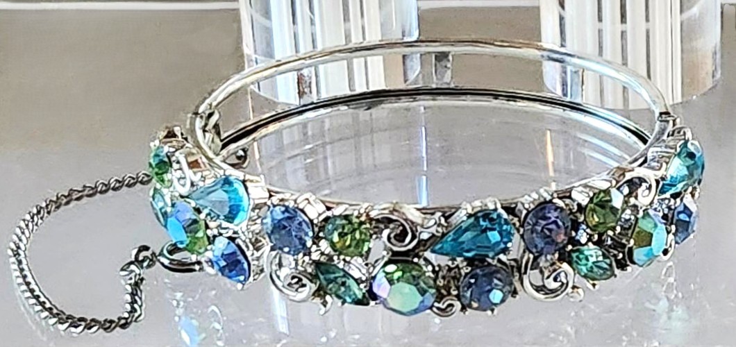 Lisner Vintage Rhinestone Bracelet & Earrings Blues Greens ABs Silver-Tone