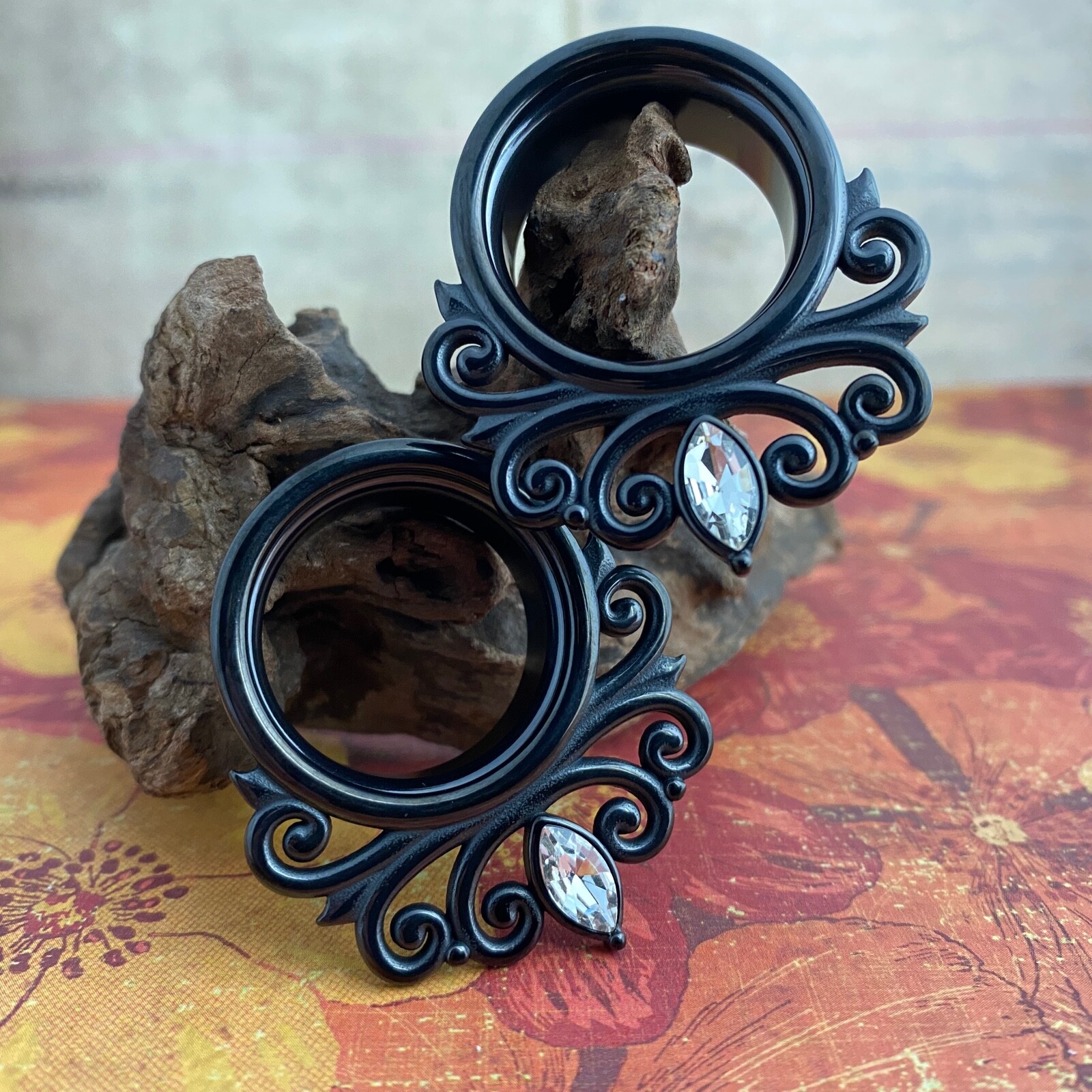 316L Stainless Steel Single Flare Tunnels with Filigree and CZ (PS-280)