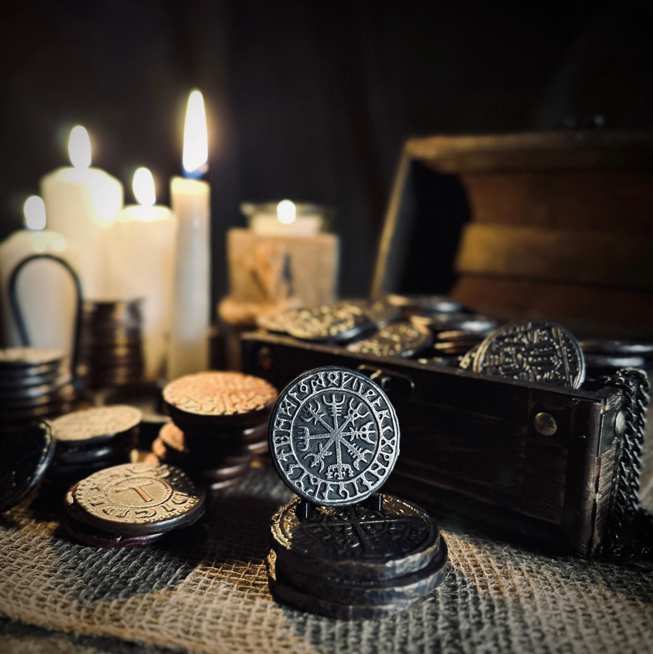 VIKING RUNIC COMPASS – (2 Sided) Graphite Coin Mold