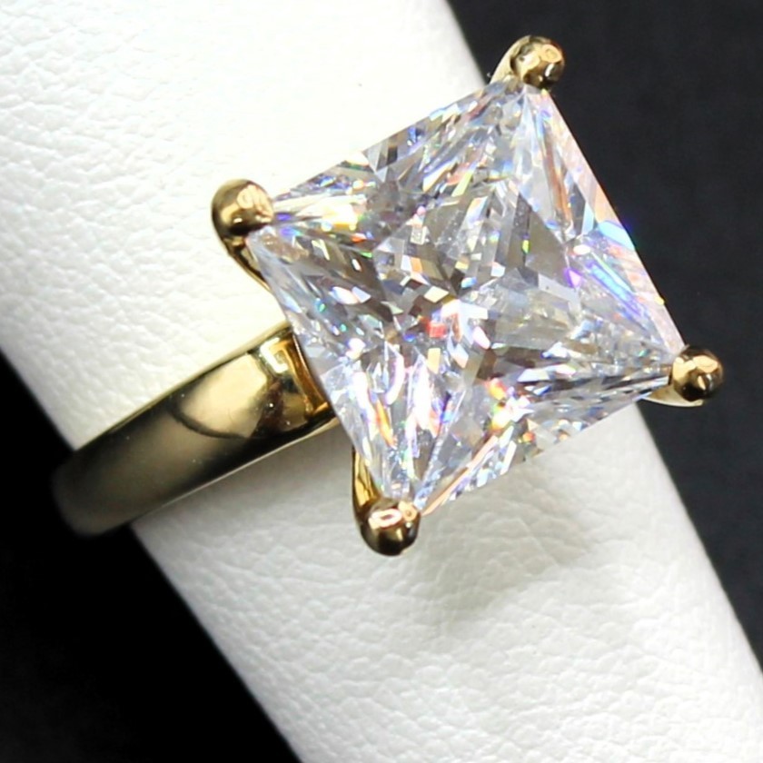 4 Carat Diamond Ring Engagement REAL 14k 6.80gm Man Made Wedding Vacation Size 5