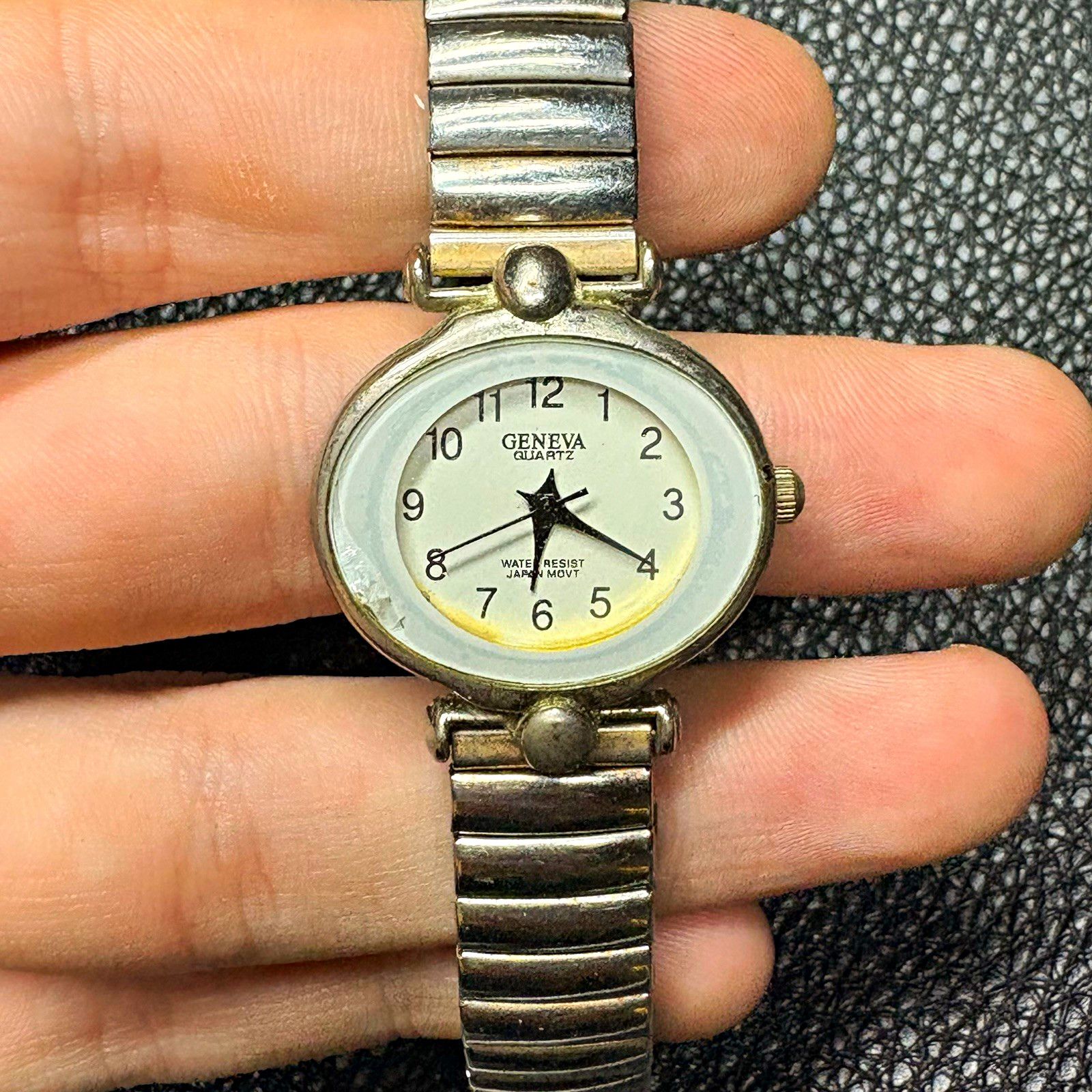 Geneva Quartz Women’s Vintage Quartz White Dial Silver Tone Metal Bracelet