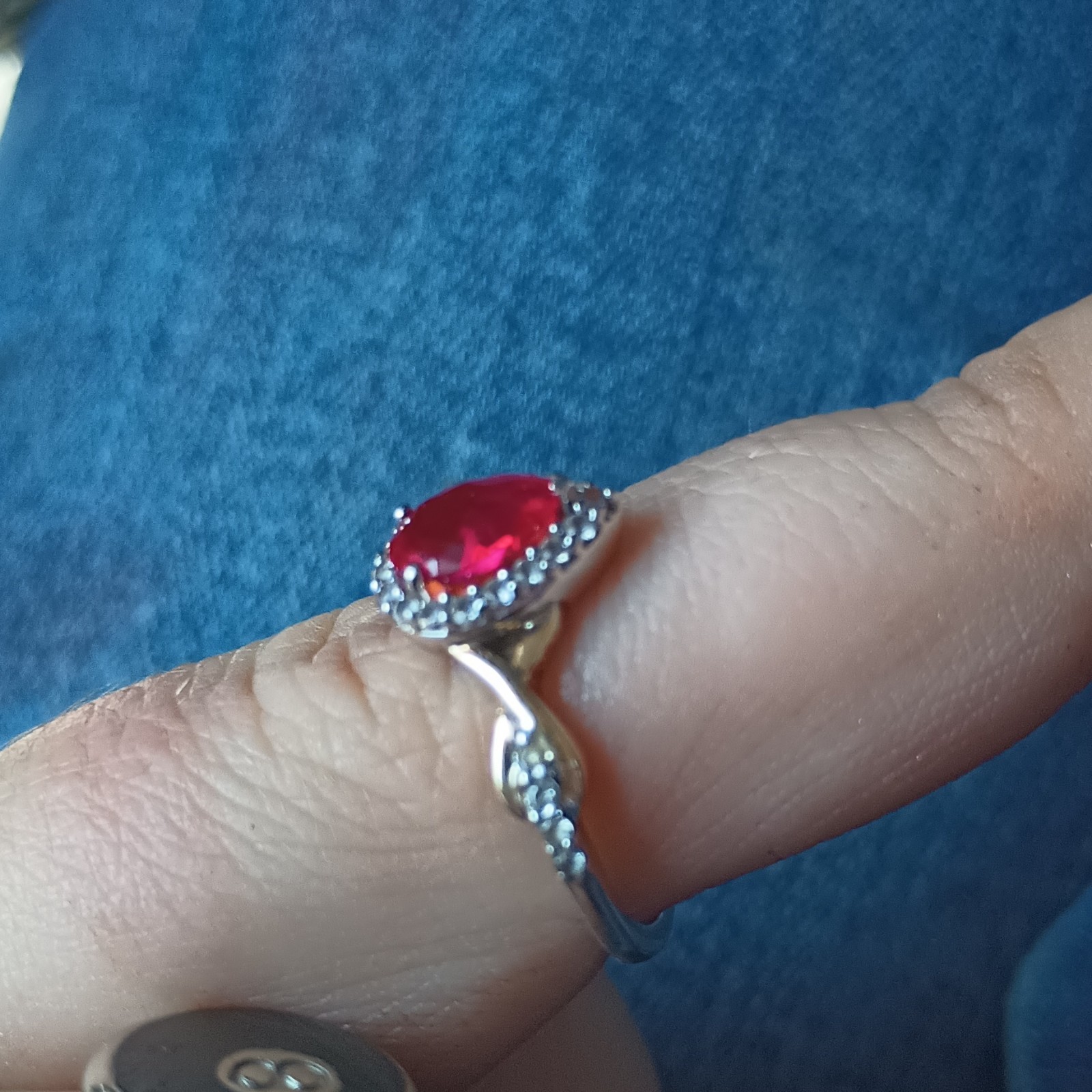 Pear-shaped Ruby Kay Jewelers Ring 18k Gold