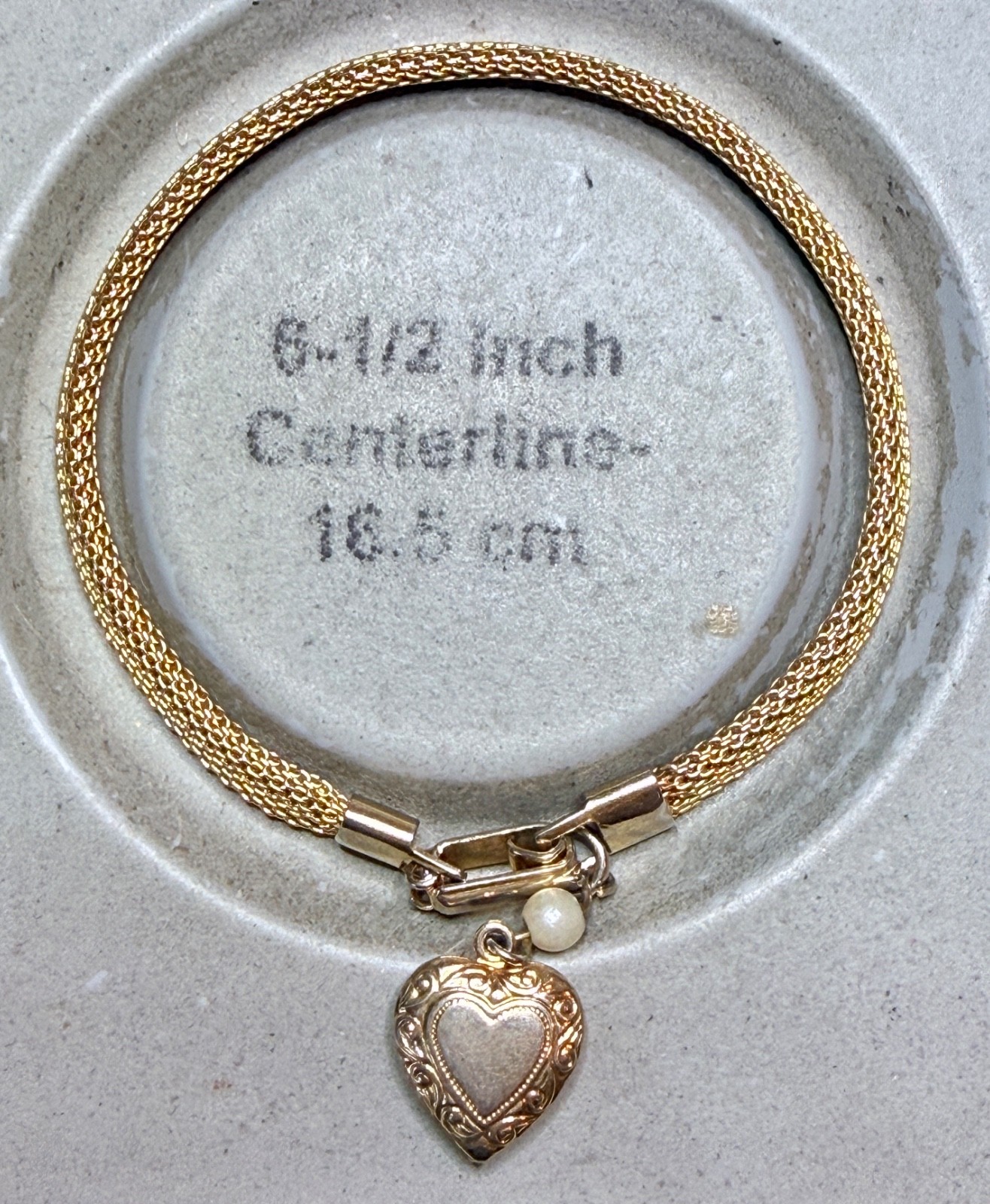 Vintage Sarah Coventry Signed Gold Tone Mesh Bracelet With Dangle Heart Charm