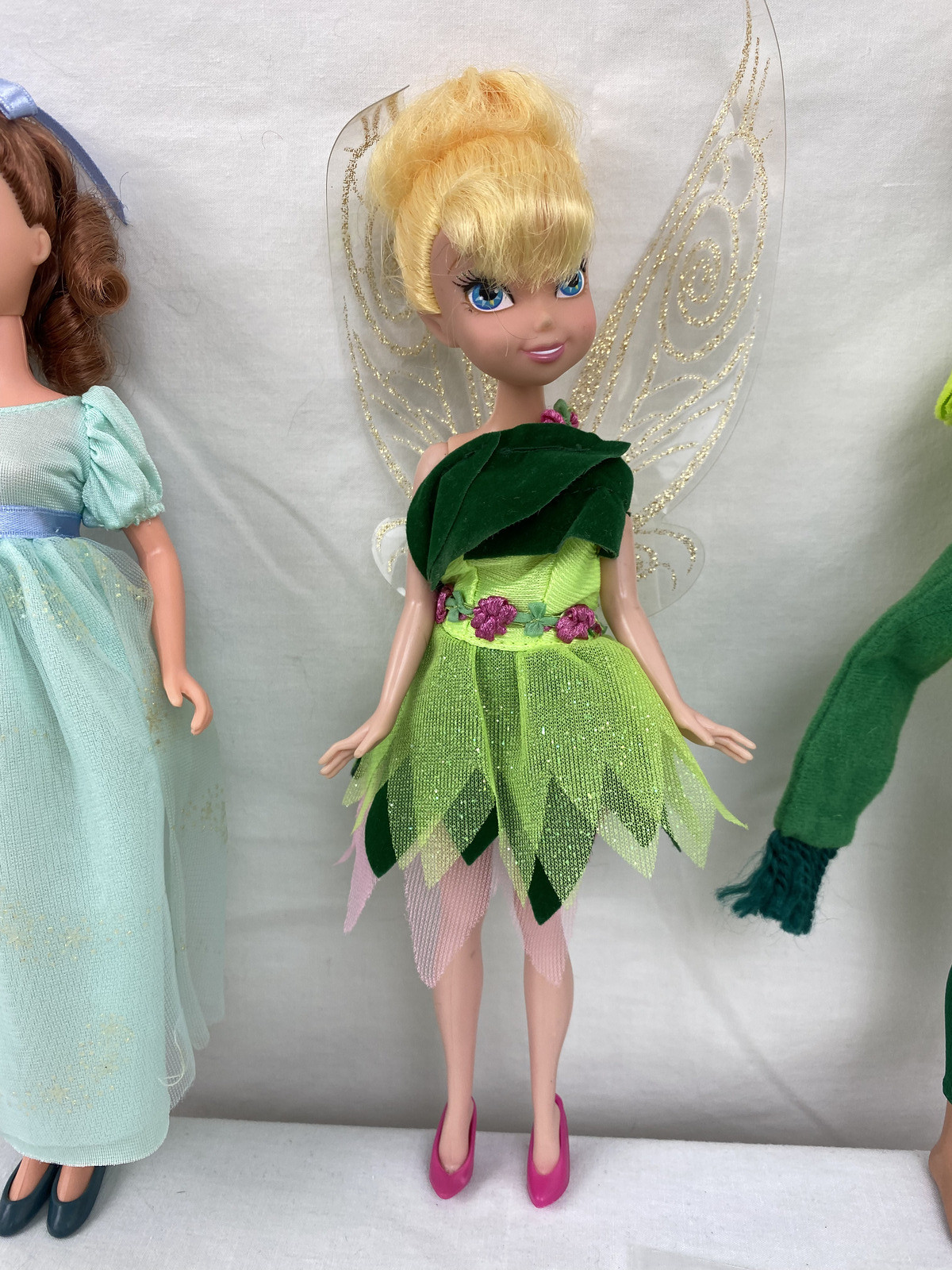 Disney Peter Pan Lot 3 Dolls + Tinker Bell Watch + 8 Outfits + Accessories