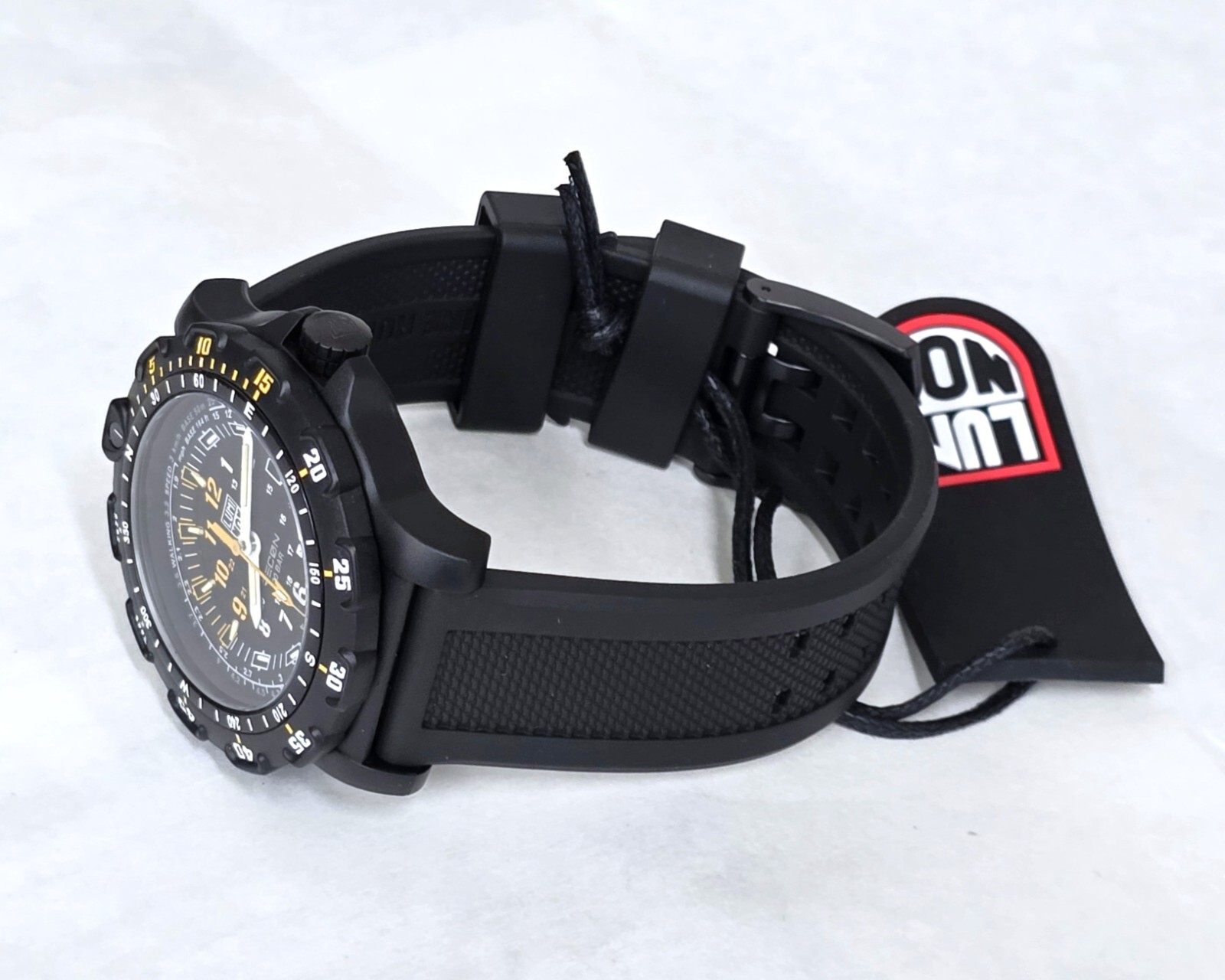 LUMINOX Recon Point Man 8820 Series Heritage 45mm Watch XL.8825.H.SET