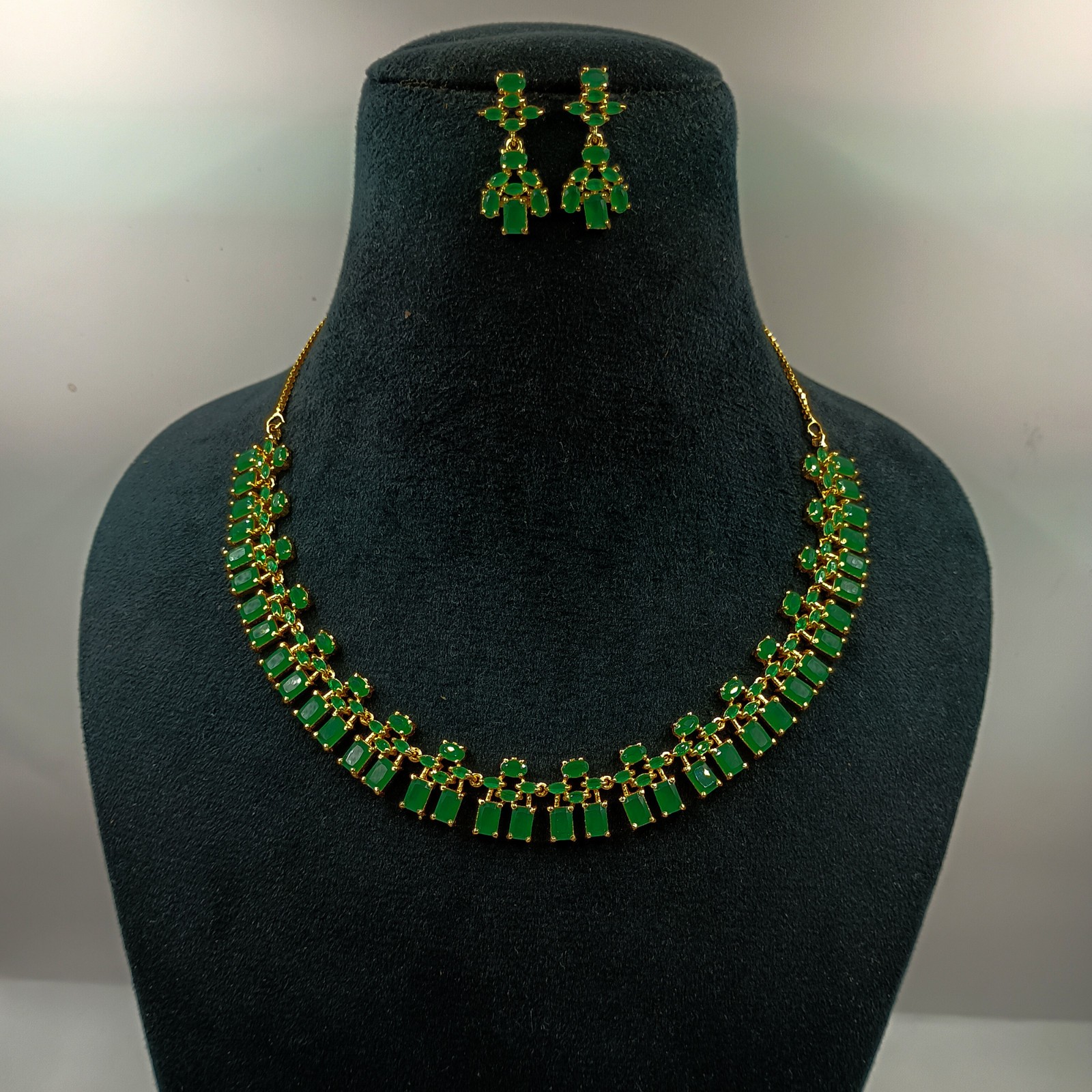22K Gold Plated South Indian Emerald Necklace Ethnic Bridal Jewelry Set