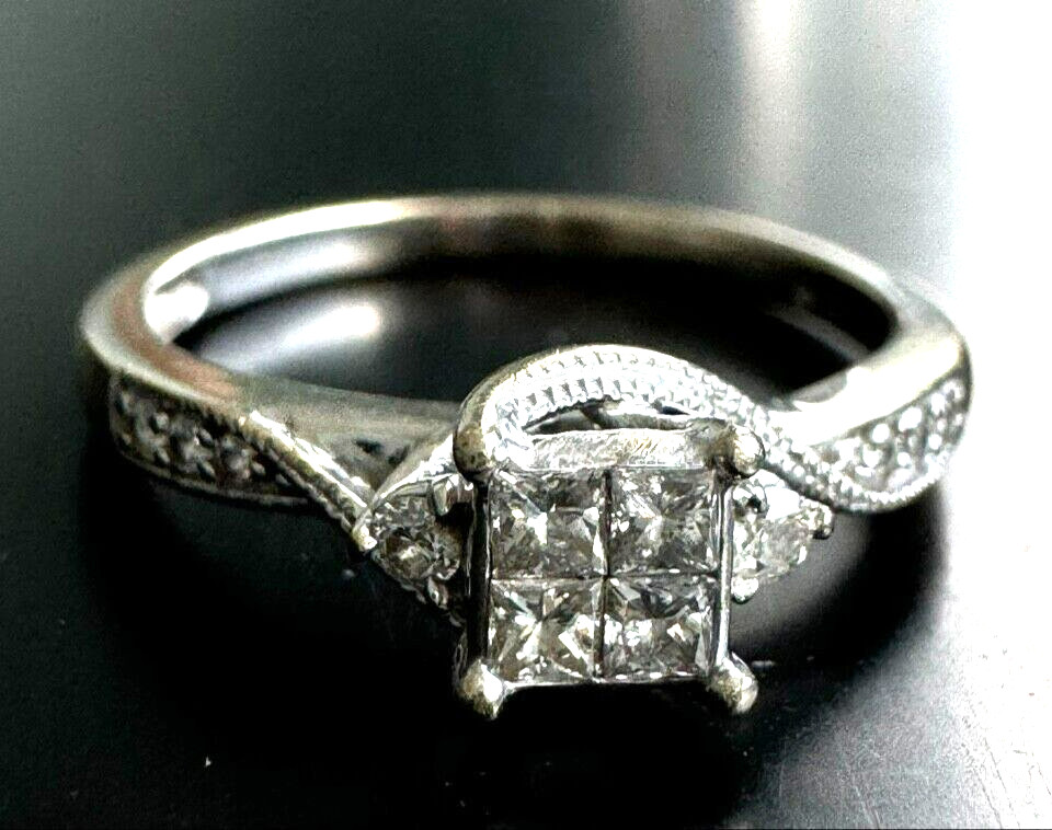 WHITE GOLD AND 0.25 CARAT DIAMOND ENGAGEMENT RING SIZE 6.75