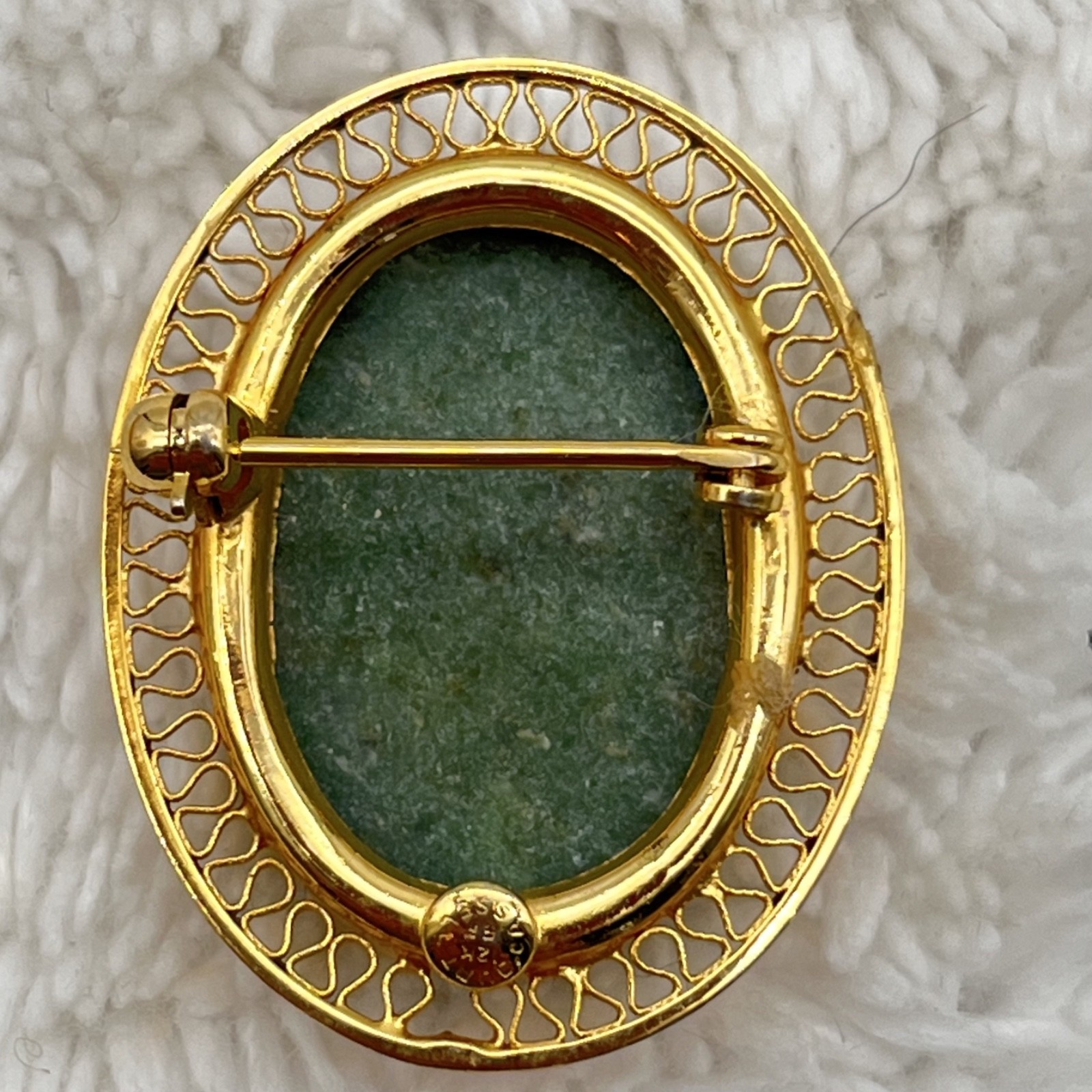 Vintage Green Stone Brooch 12k Gold Filled Signed Burt Cassell 1.25″