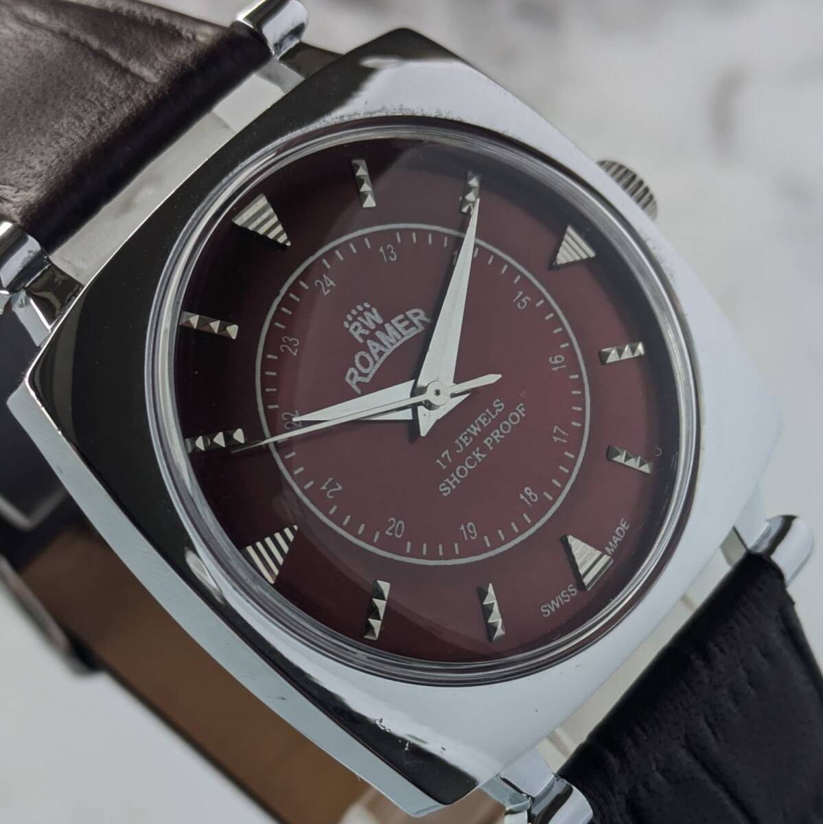 ROAMER Vintage Hand-Winding Mechanical Wine Red Sunburst Tonneau Leather Watch