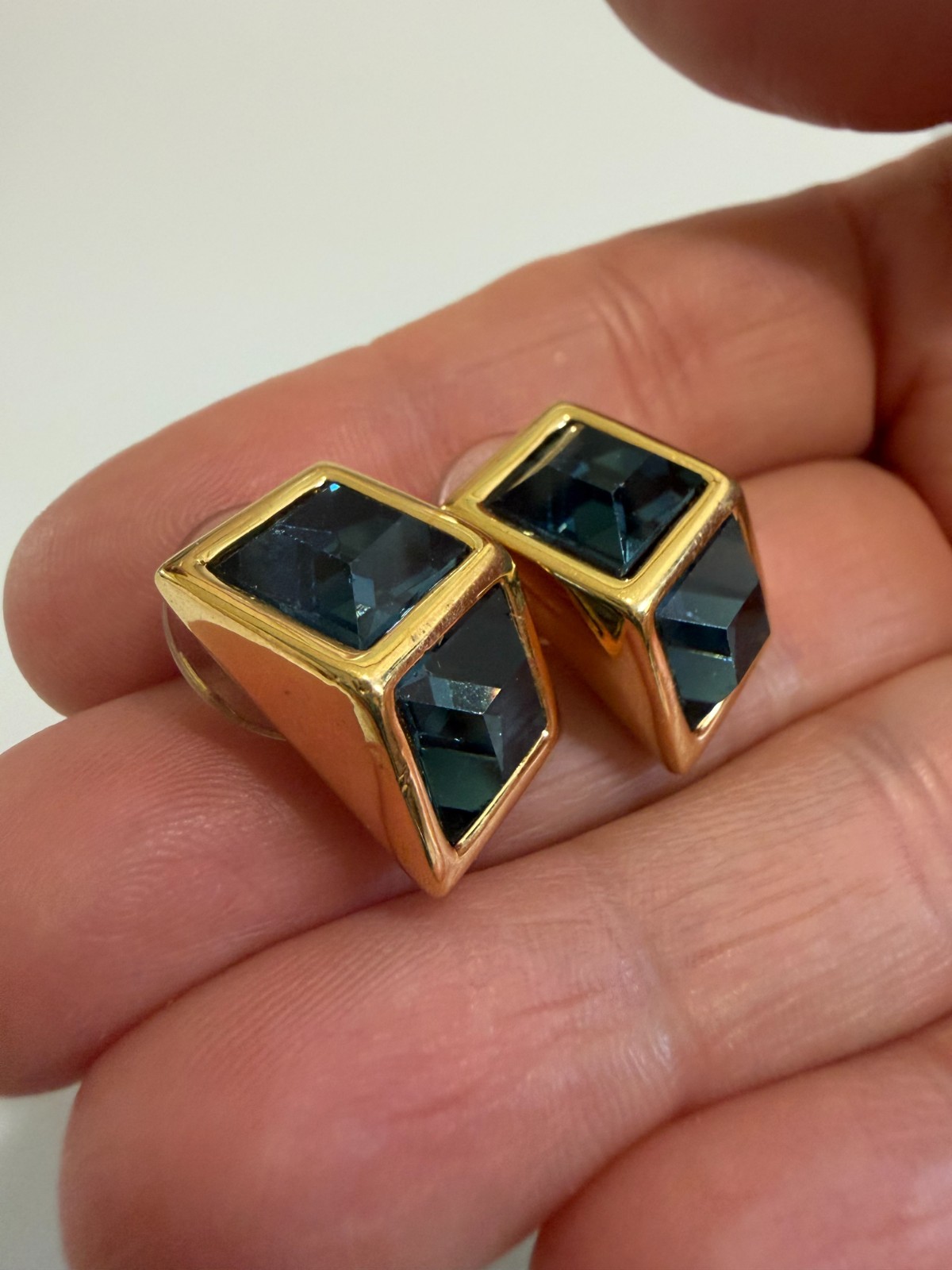 Vintage SAL Swarovski Crystal Blue Cube Illusion Post Earrings Gold Tone Stamped