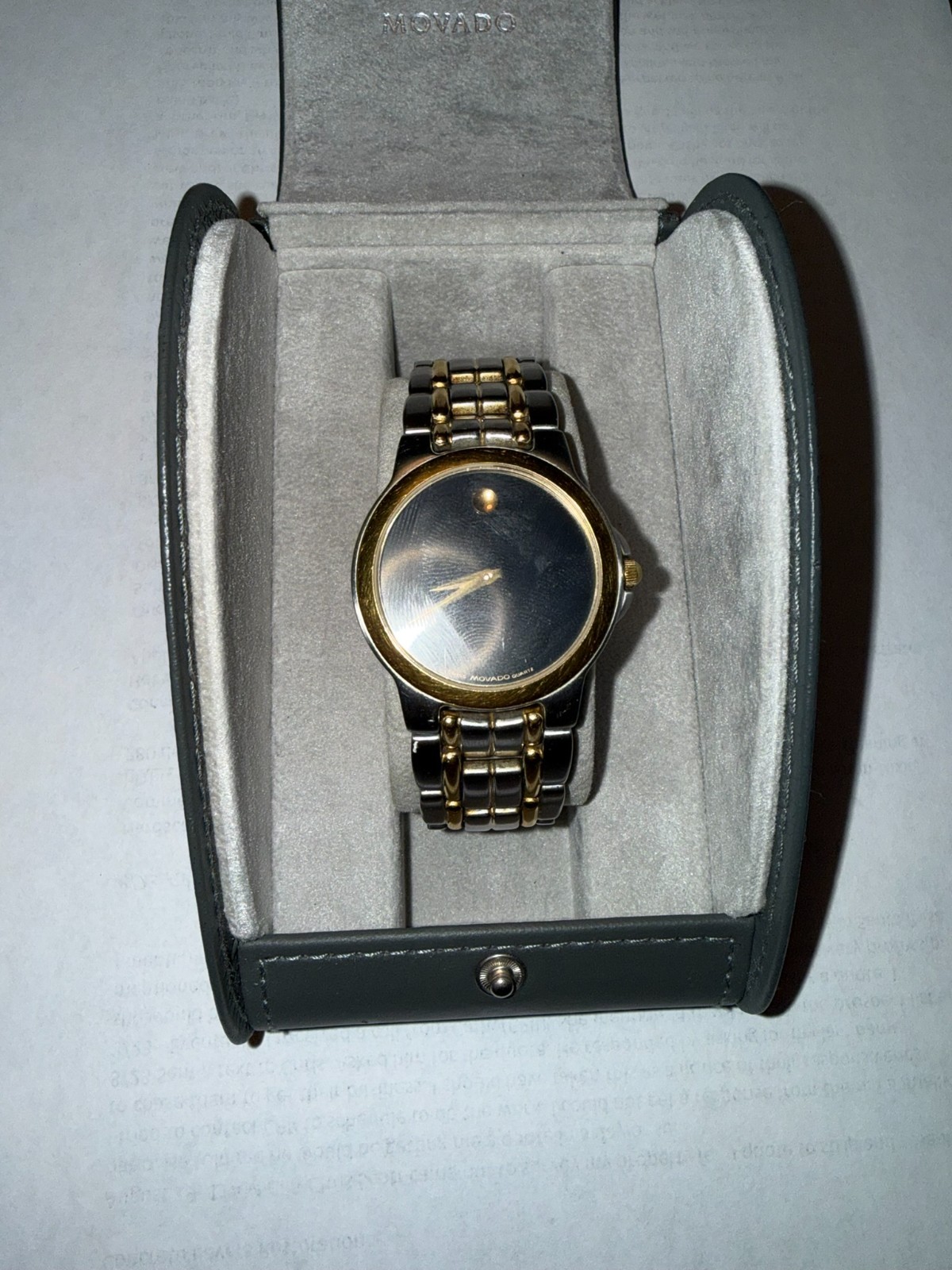 MOVADO MUSEUM 81 E4 9885 TWO TONE BLACK DIAL QUARTZ 34MM WRIST WATCH