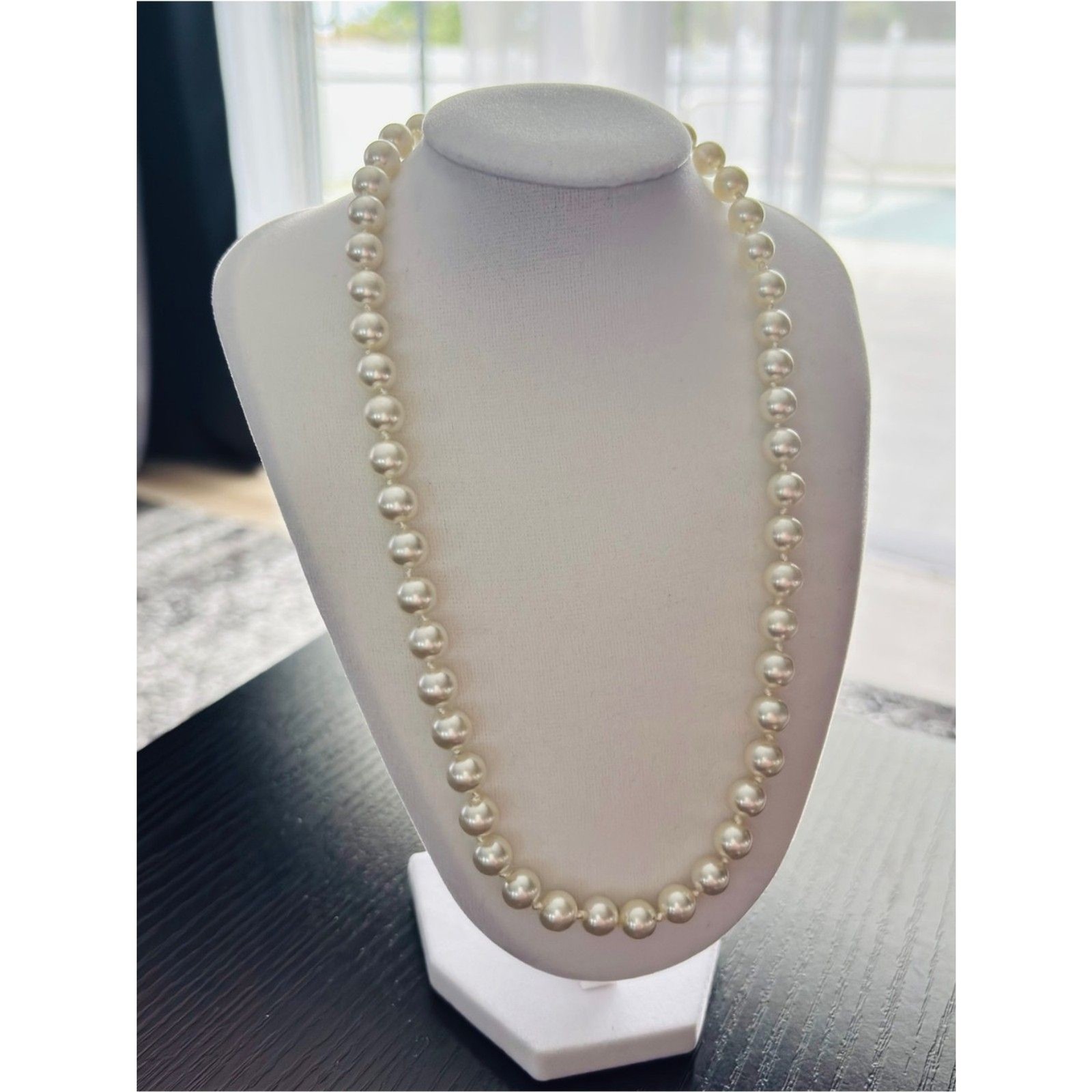 CLASSIC Knotted Faux Pearl Necklace with Filigree Box Clasp Off White Cream 17in
