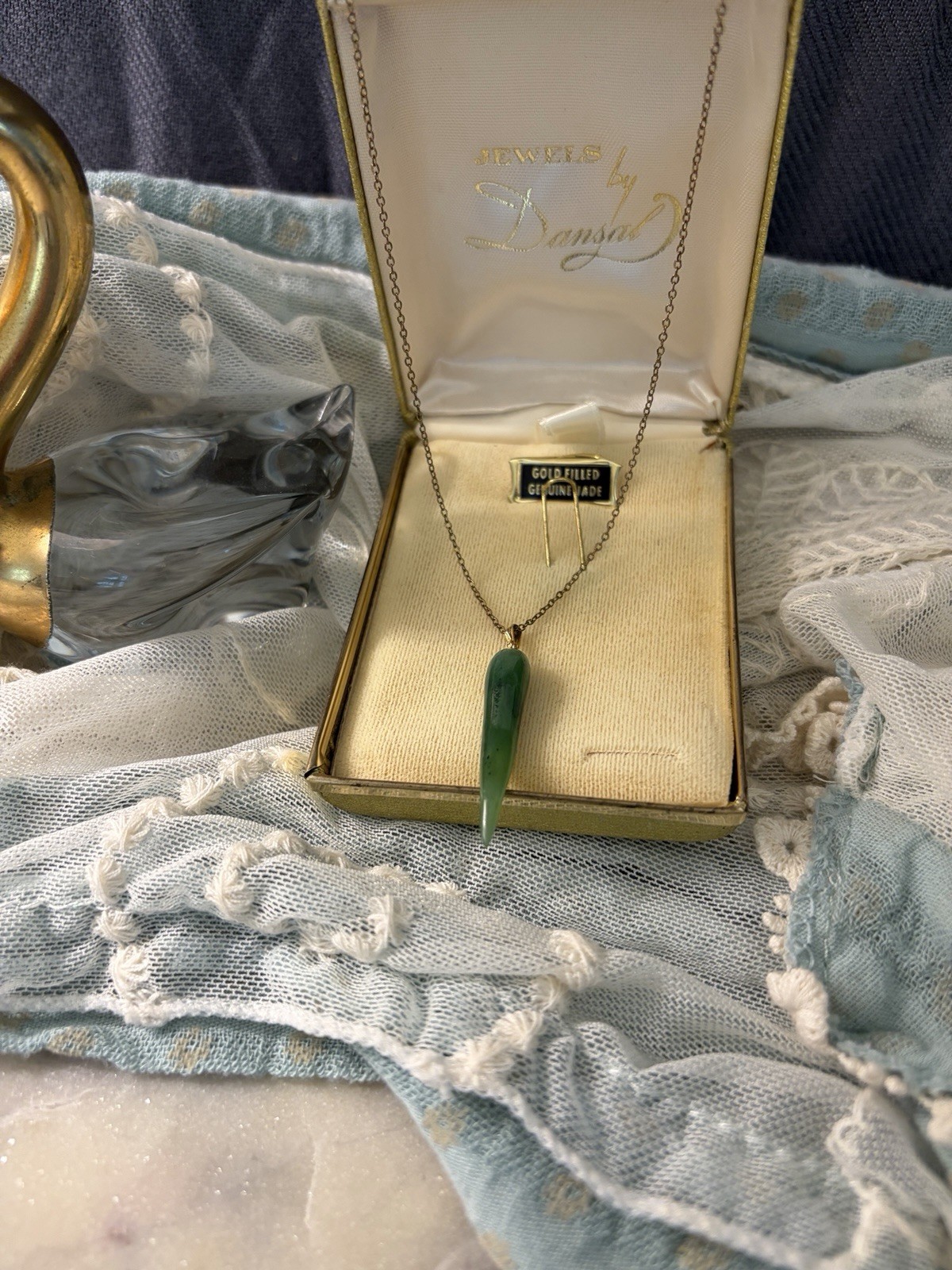 Vintage Jewels by Dansal Genuine Jade Italian Horn Pendant Necklace Box Set GF