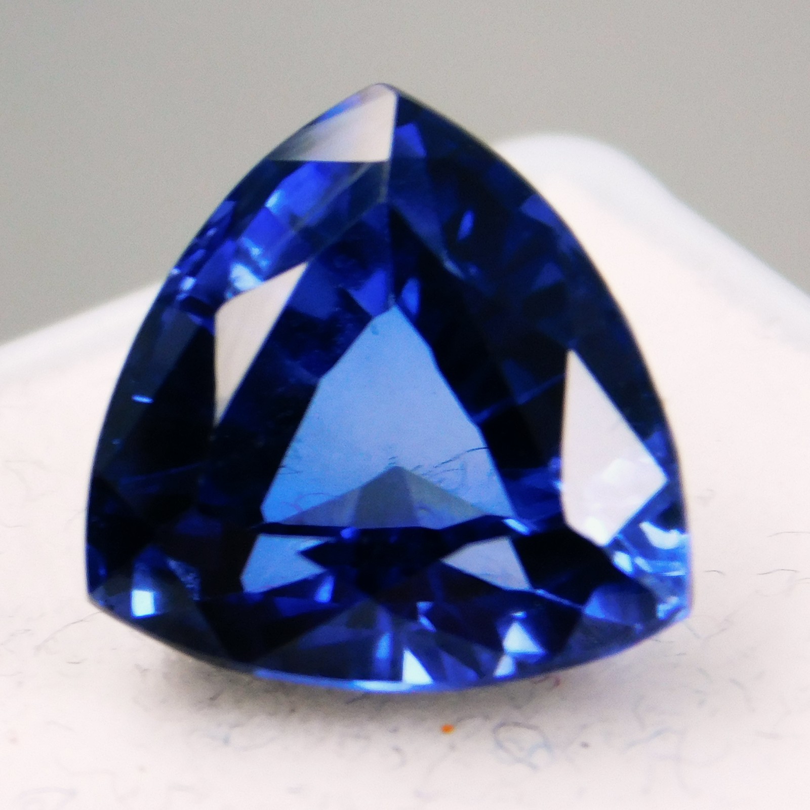 Natural Ceylon Royal Blue Sapphire 6.40 Ct Trillion Cut Certified Loose Gemstone
