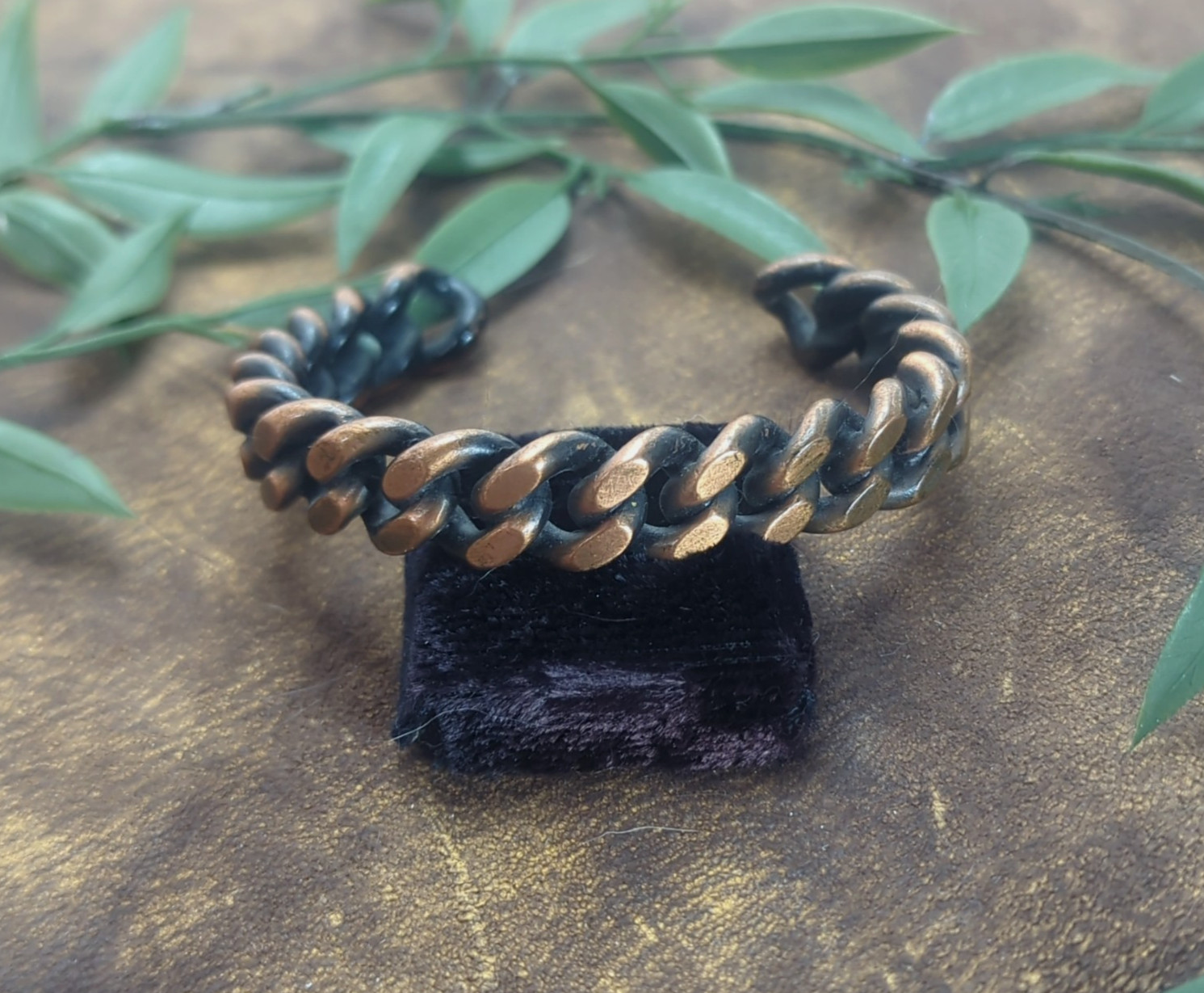 Copper Braided Chain Link Bracelet Open Cuff 51.5 oz. 7″L x 1/2″W Vintage Used