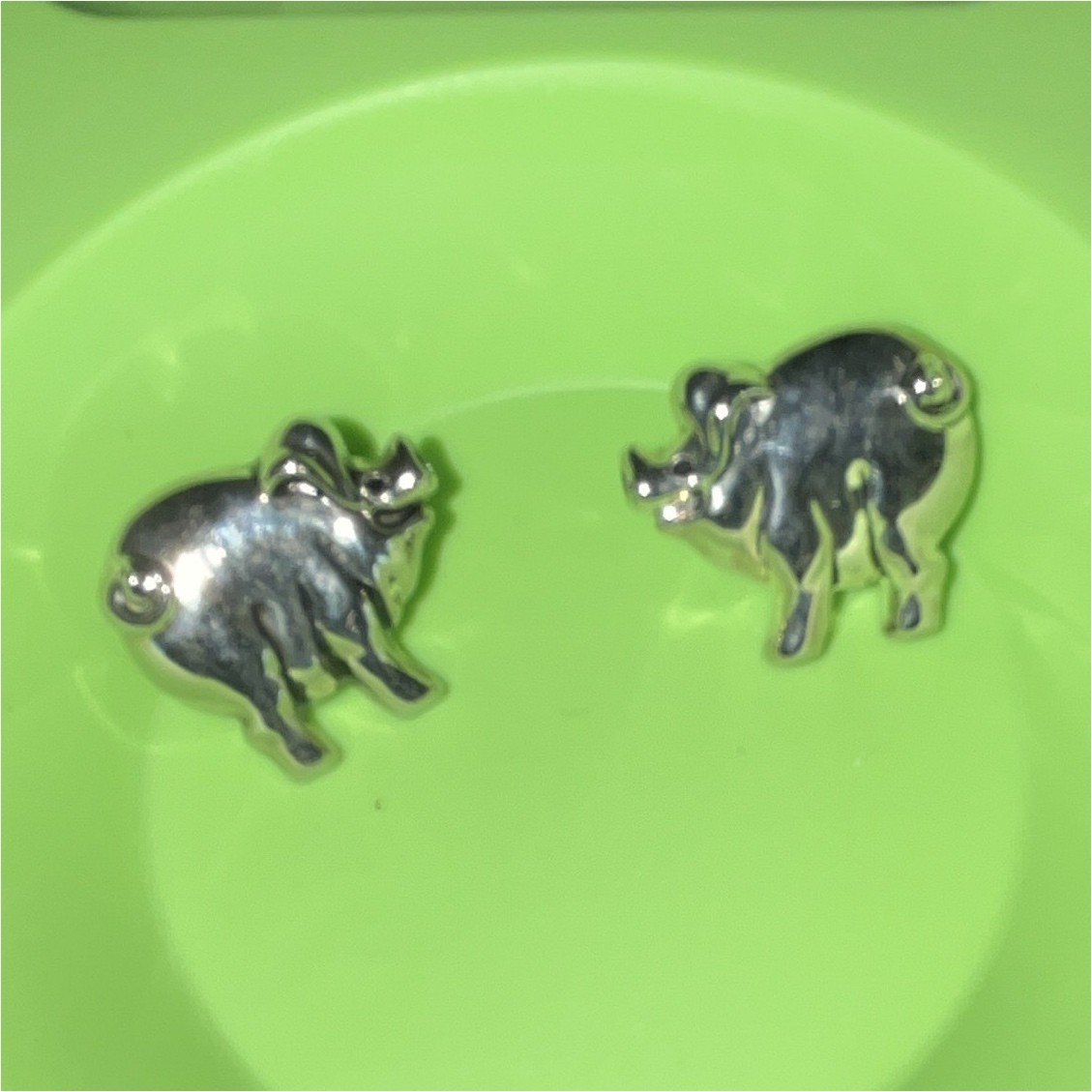 Vintage Best Signed Silver Tone Pig Animal Stud Earrings – Non Tarnished