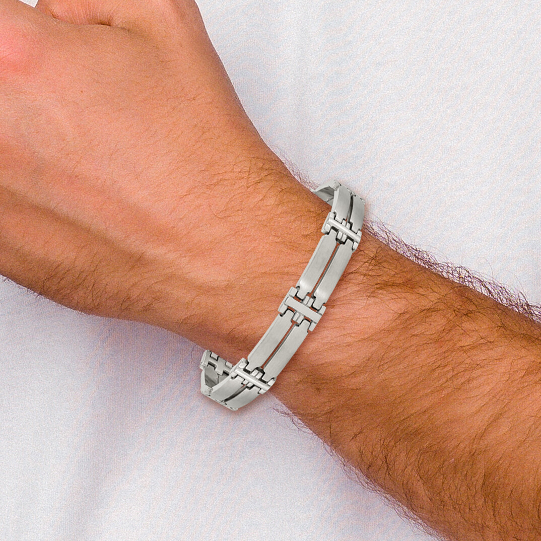 Chisel Stainless Steel Brushed and Polished 8.5 inch Link Bracelet SRB1417