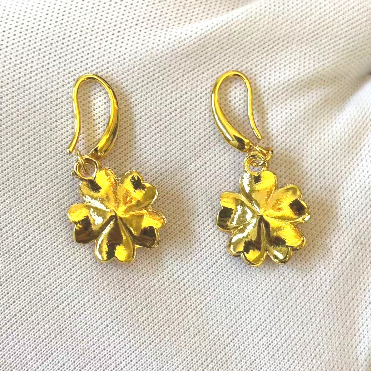 Flower Drop Dangle Earrings Gold-plated? (NOT SURE) No Mark