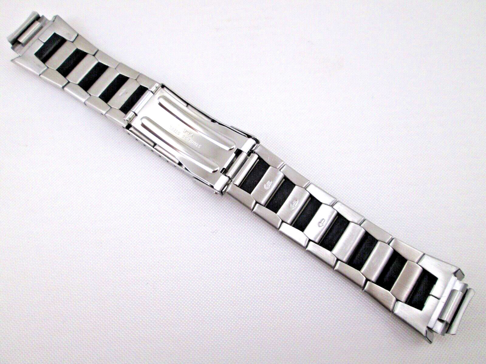 Genuine Timex Ironman T53952 men’s 16mm lug size stainless steel watch band NOS