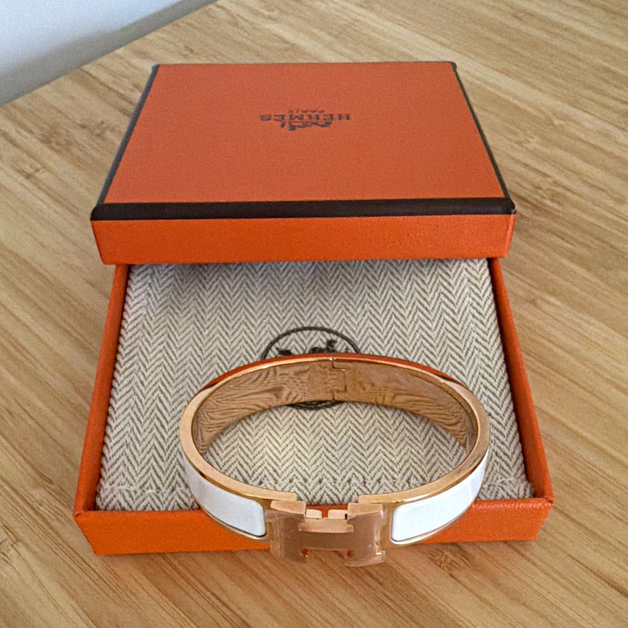 HERMÈS Click H Bracelet Rose Golf Noir Size Pm