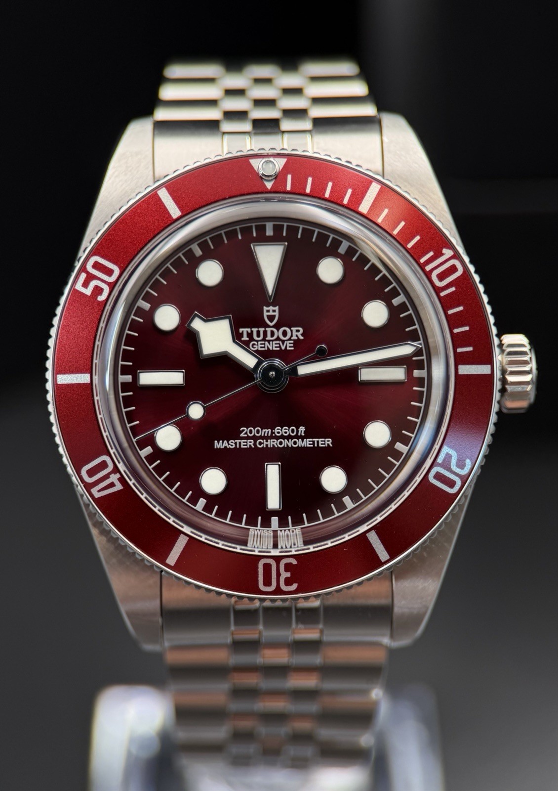 2025 Tudor Black Bay 58 39mm Red Dial M7939A1A0RU-0001 – BOX & PAPERS