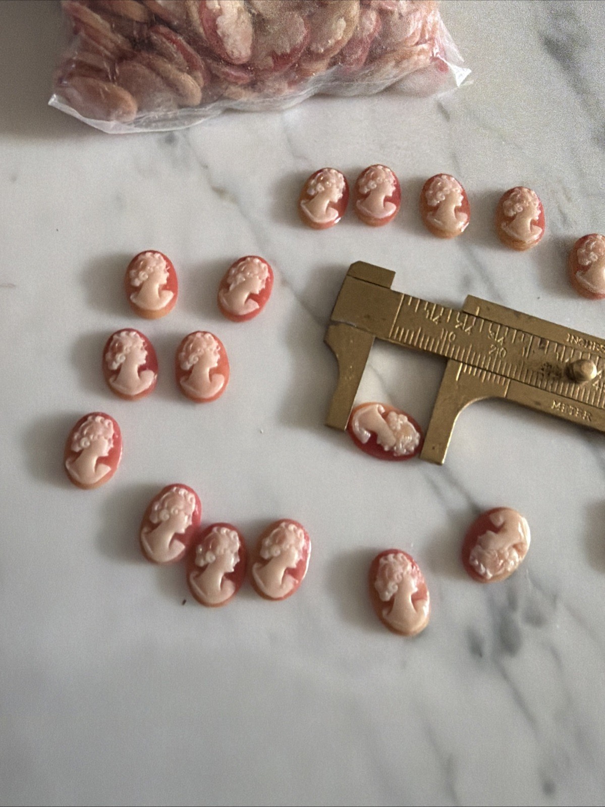 144 Vintage 14x10mm Cameos