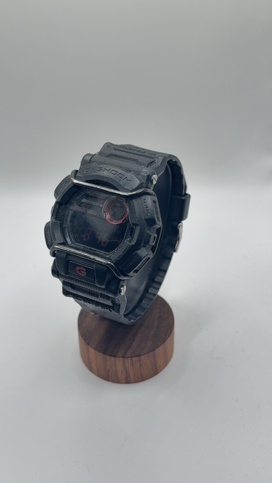Casio G-SHOCK Digital Shock-Resistant 200m Black Resin Strap Men’s Watch