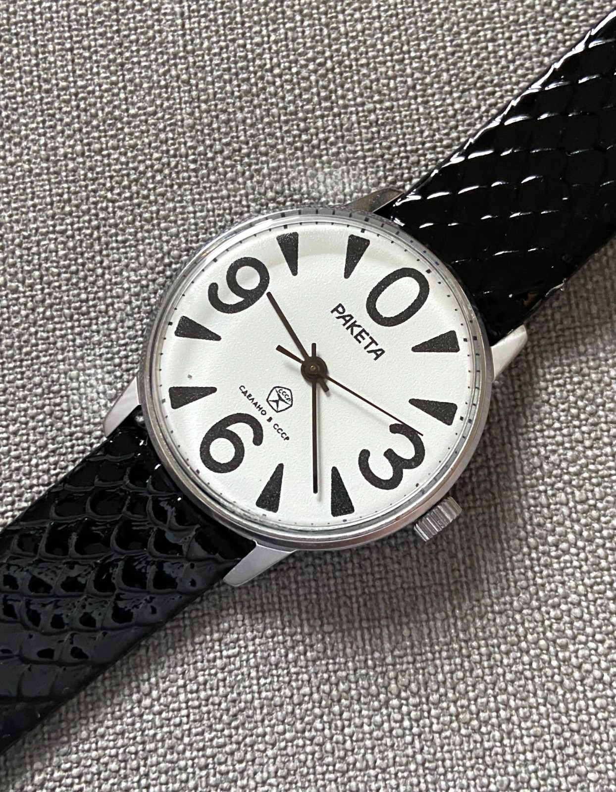 RAKETA BIG ZERO Vintage Soviet Mechanical Men’s Wristwatch