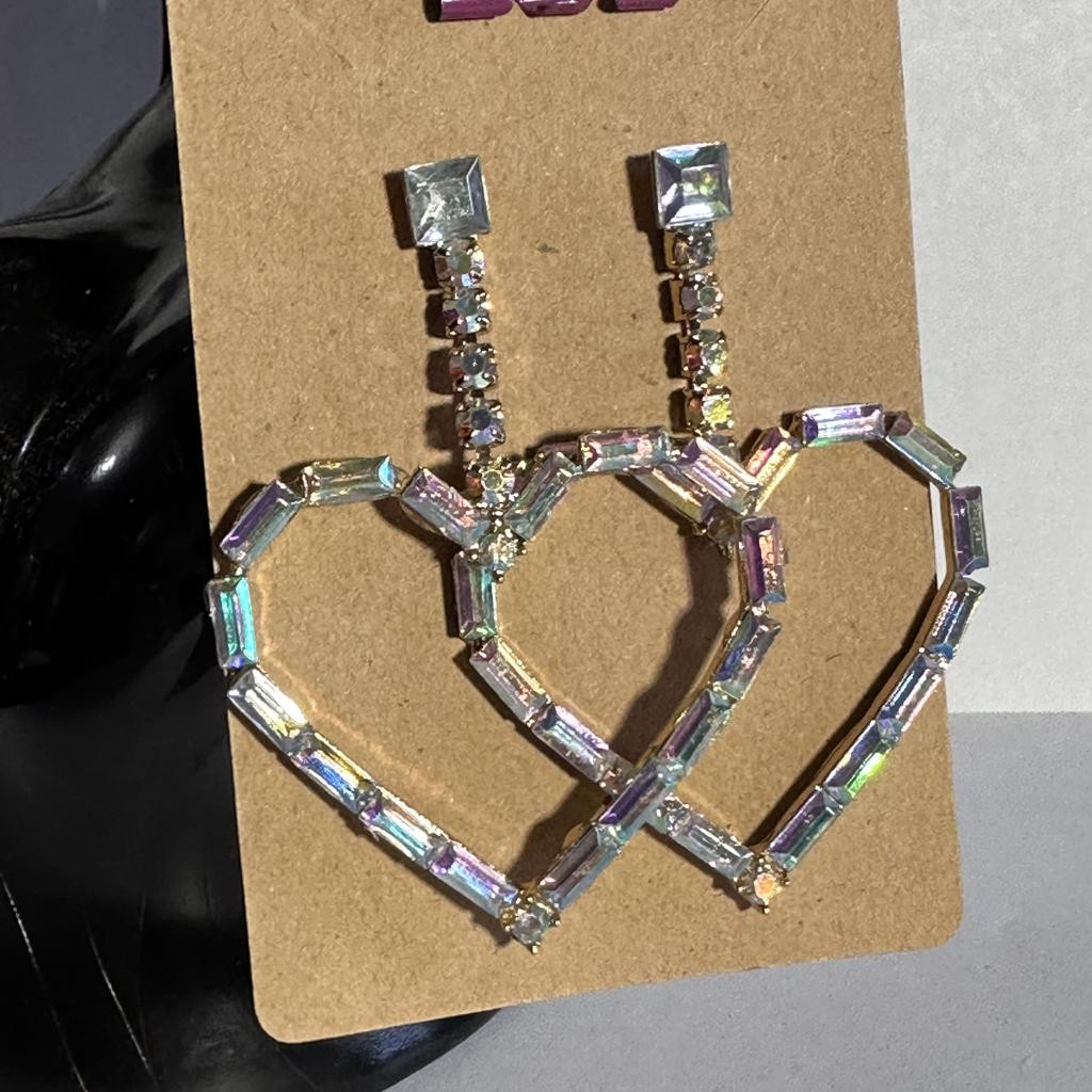 Heart shaped dangle earring with stones RS5-40