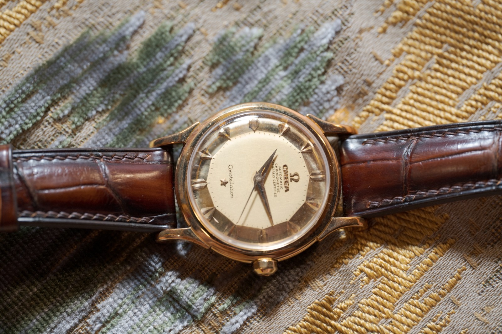 Vintage Omega Constellation Pie Pan Dial 18k Yellow Gold 2582/2853 SC circa 1956