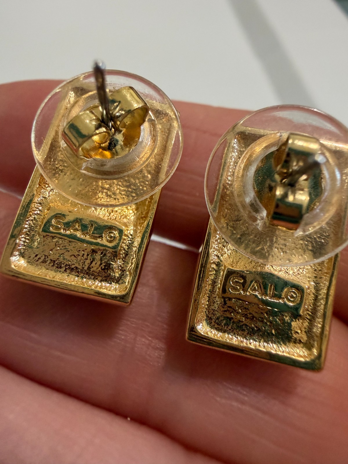 Vintage SAL Swarovski Crystal Blue Cube Illusion Post Earrings Gold Tone Stamped