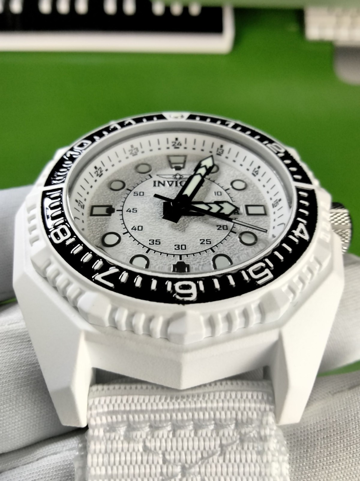 Invicta Akula Oversized 55 mm Aqua Plated Black & White Cartoon Dive Watch Men