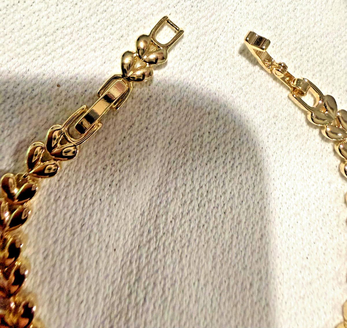 ✨ 14K Gold Filled White Zirconia Flower Bracelet – Elegant & Hypoallergenic ✨