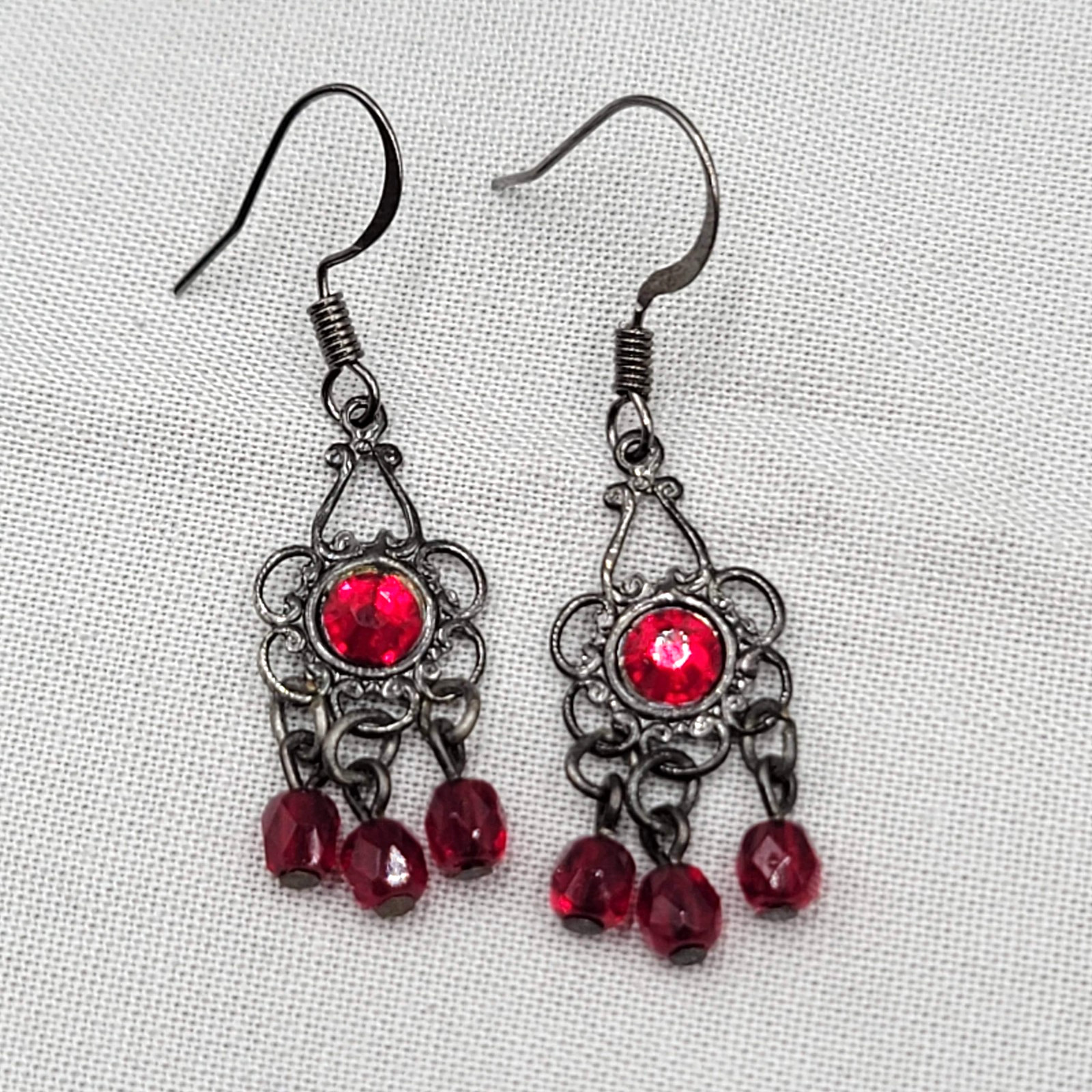 Red Rhinestone Goth Pierced Earrings Black Metal Dangle 1″ Lightweight
